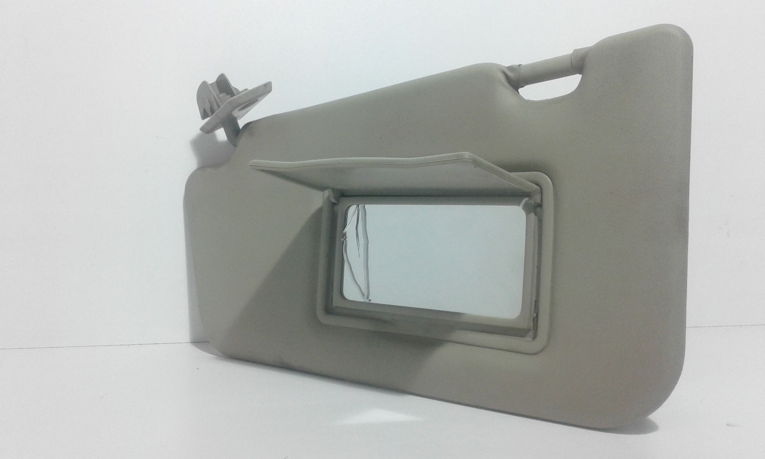 Aletta Parasole Parabrezza Sinistro 964011F514 Usato