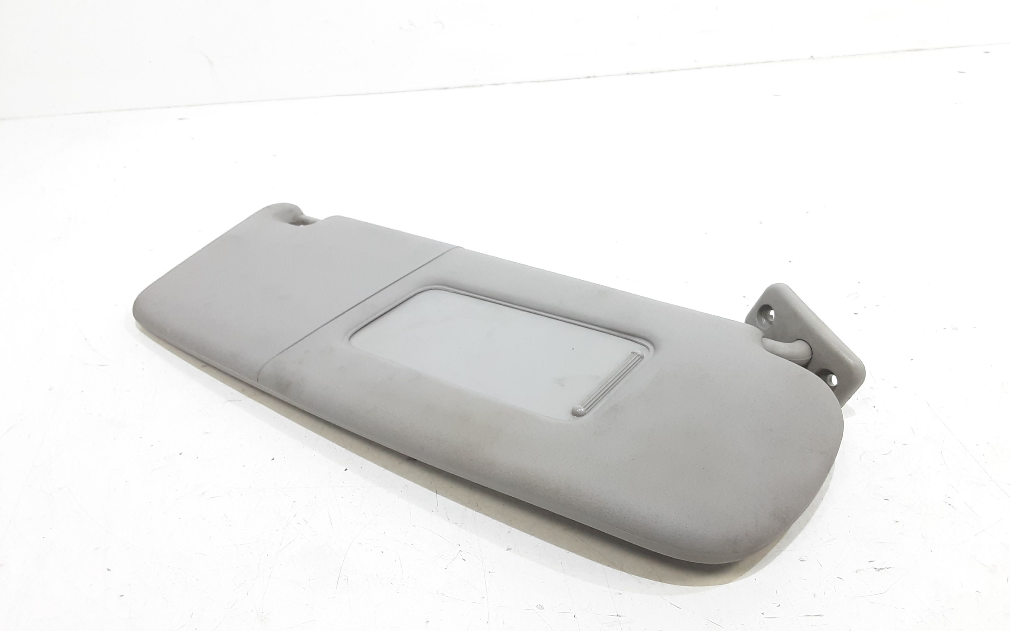 Aletta Parasole Parabrezza Destro 13130073 Usato