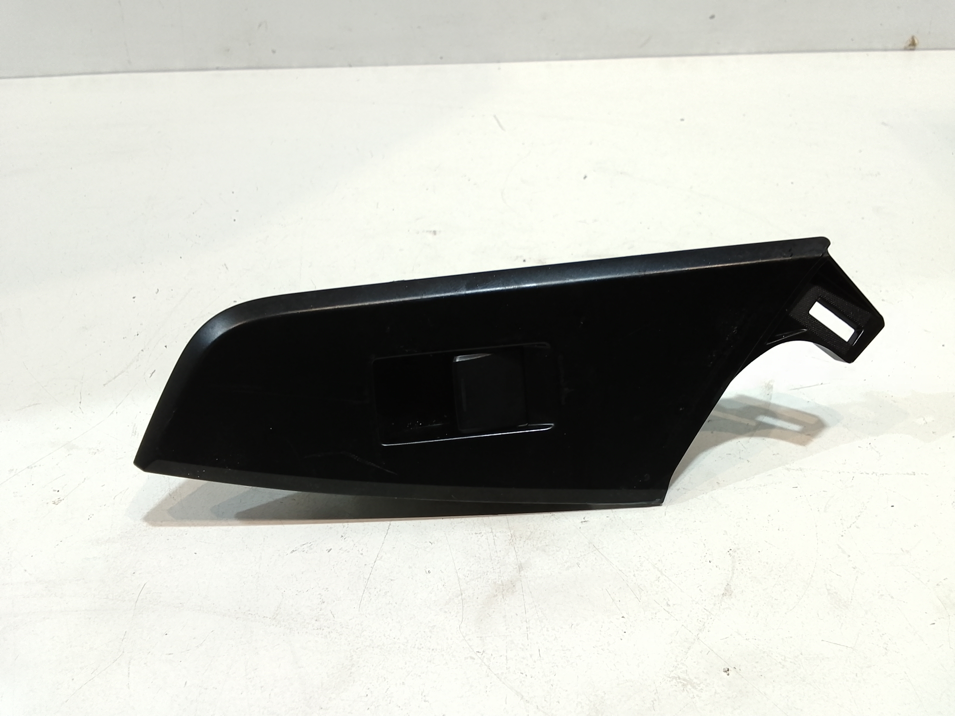 Interruttore Alzacristalli Porta Post. Sinistro 8481033140 Usato