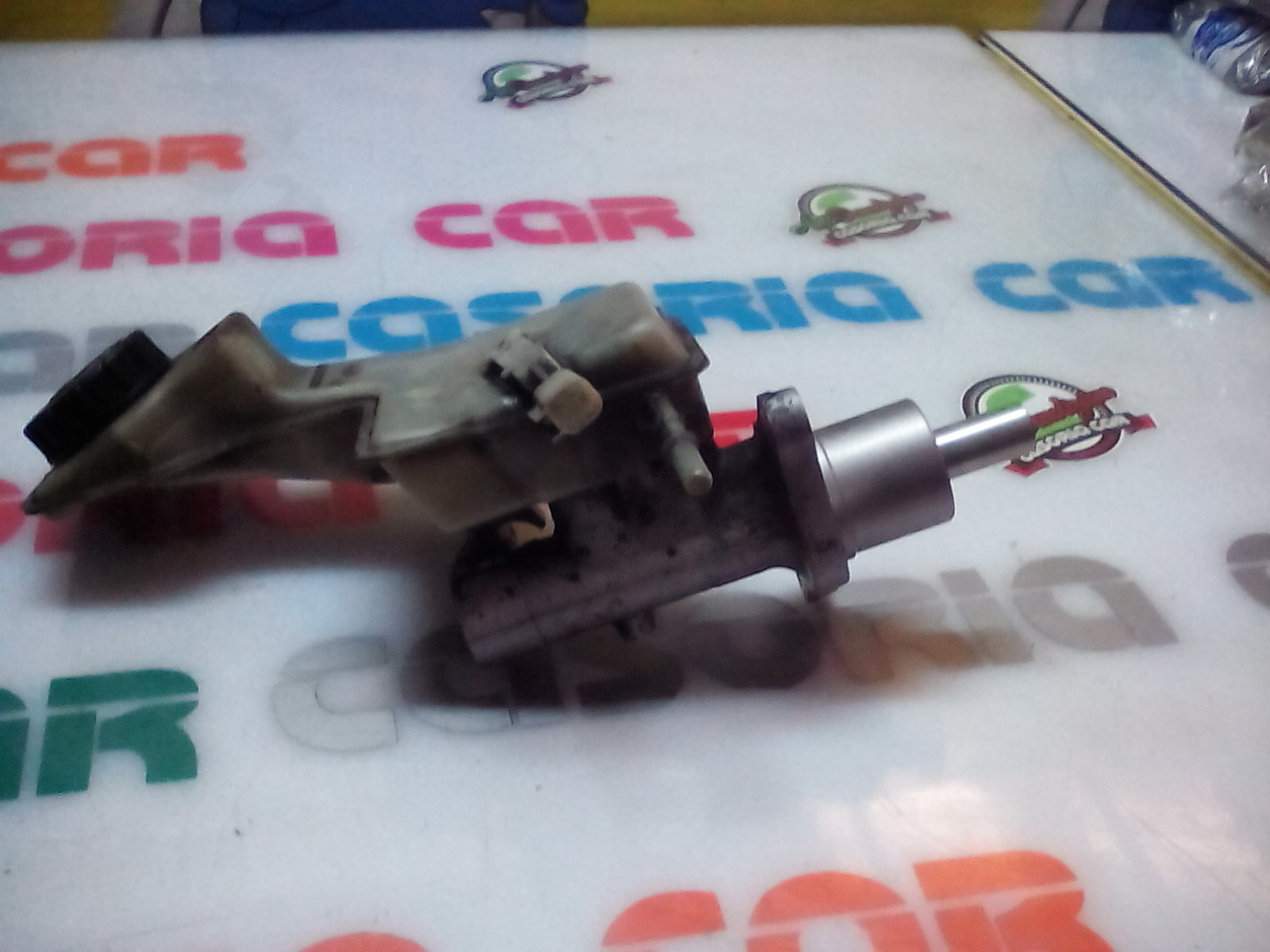 Pompa Comando Freni GJ5L4340Z Usato