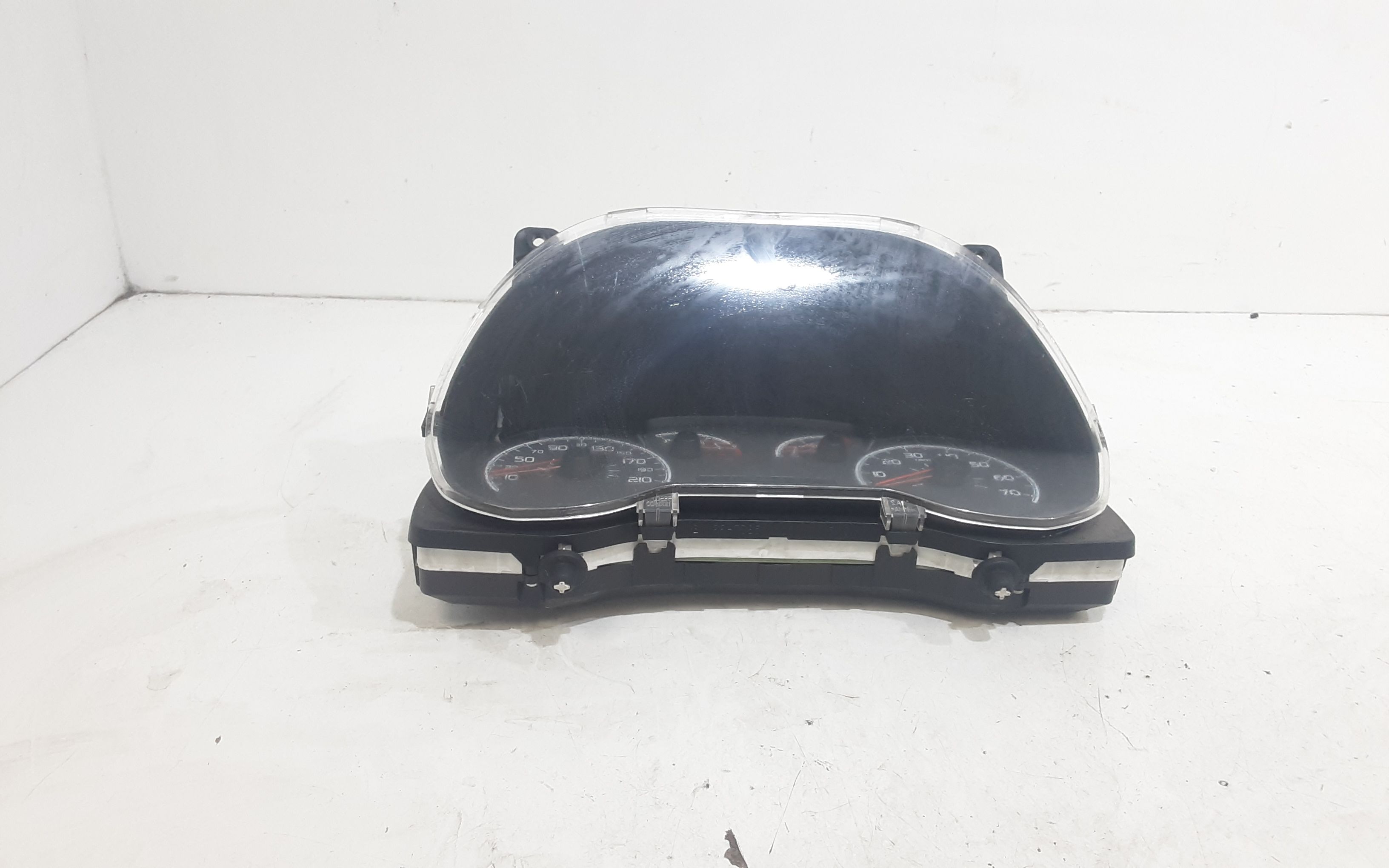 Quadro Portastrumenti Usato