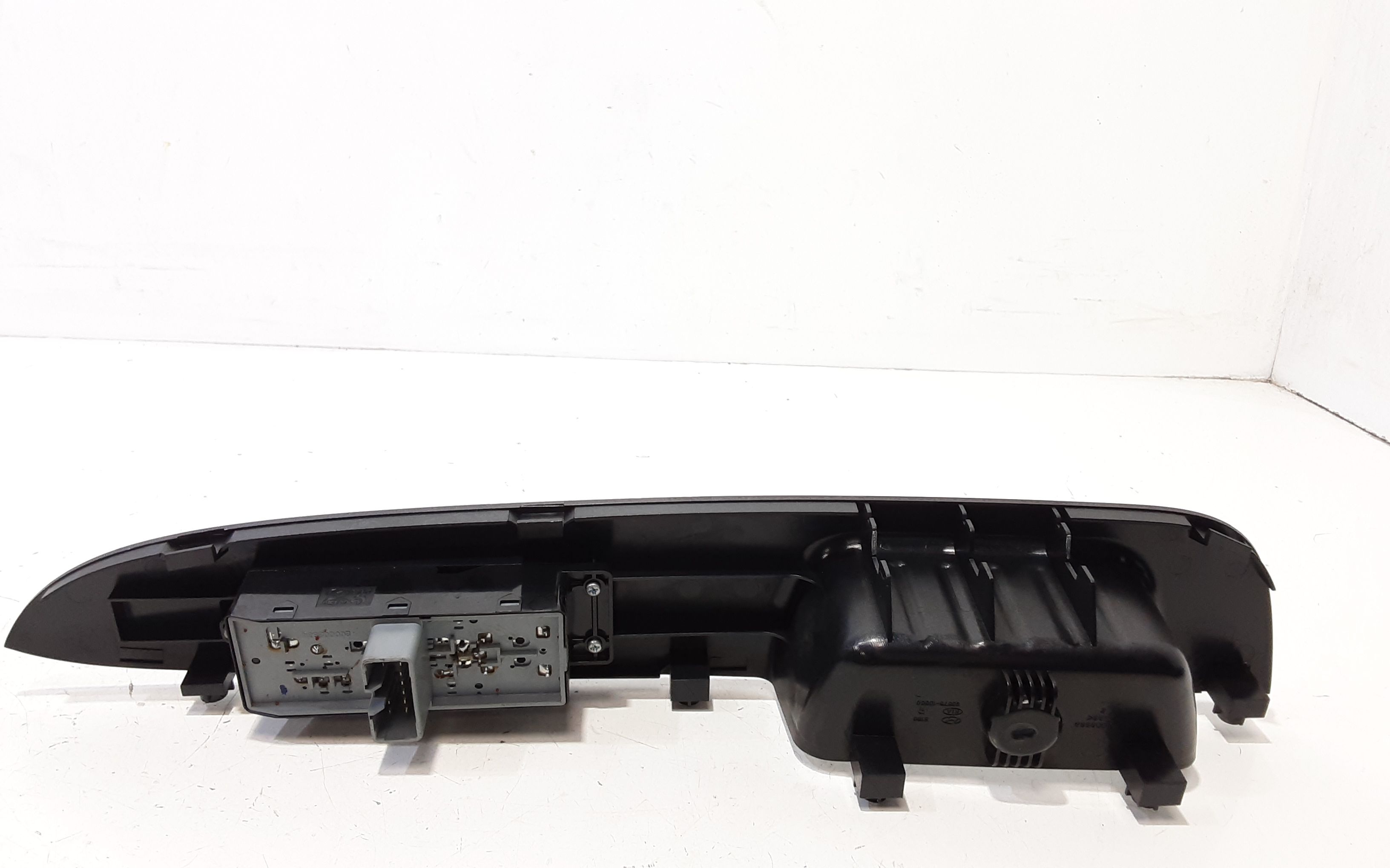 Interruttore Alzacristalli Porta Ant. Destro Usato