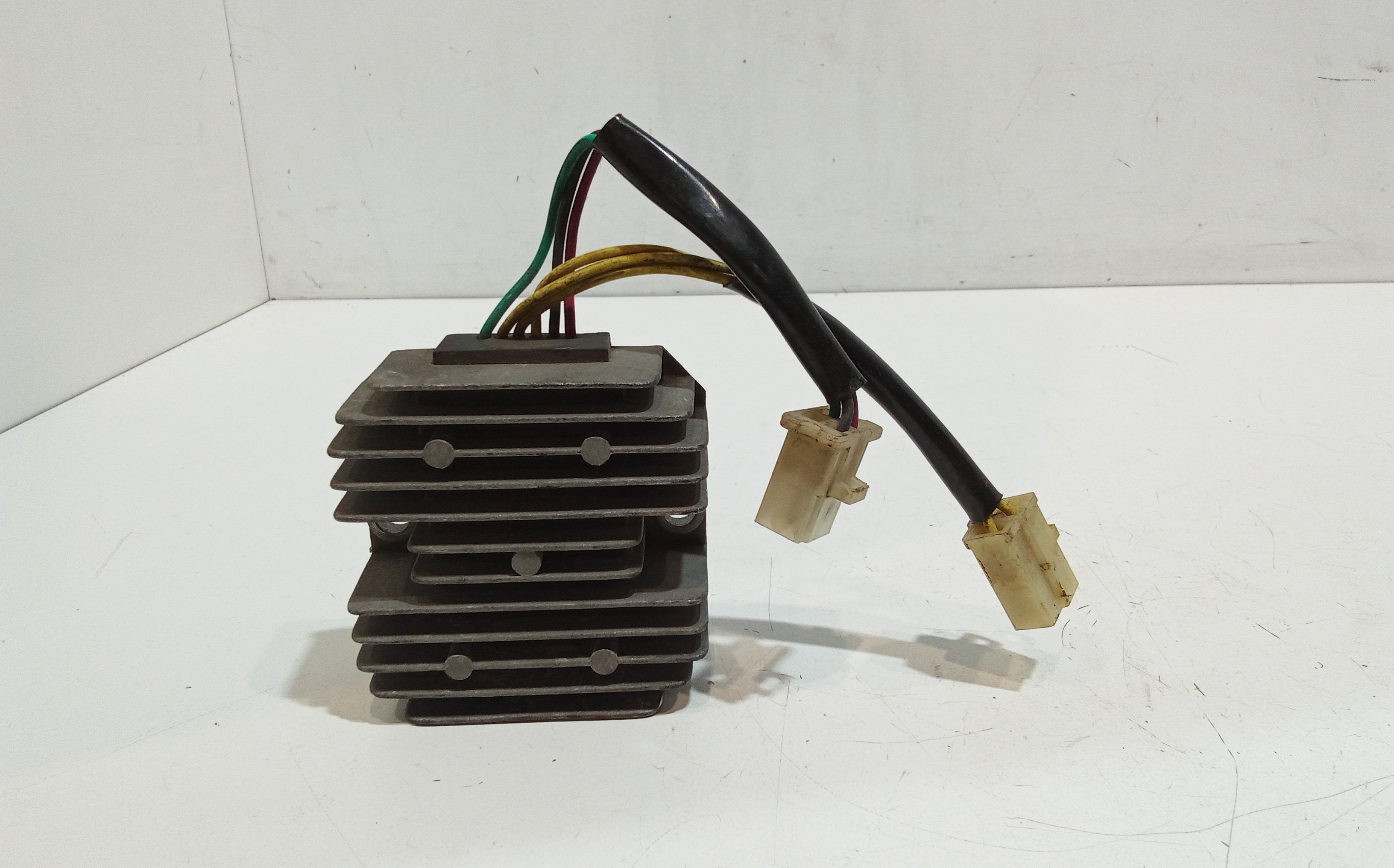 Regolatore Tensione Usato