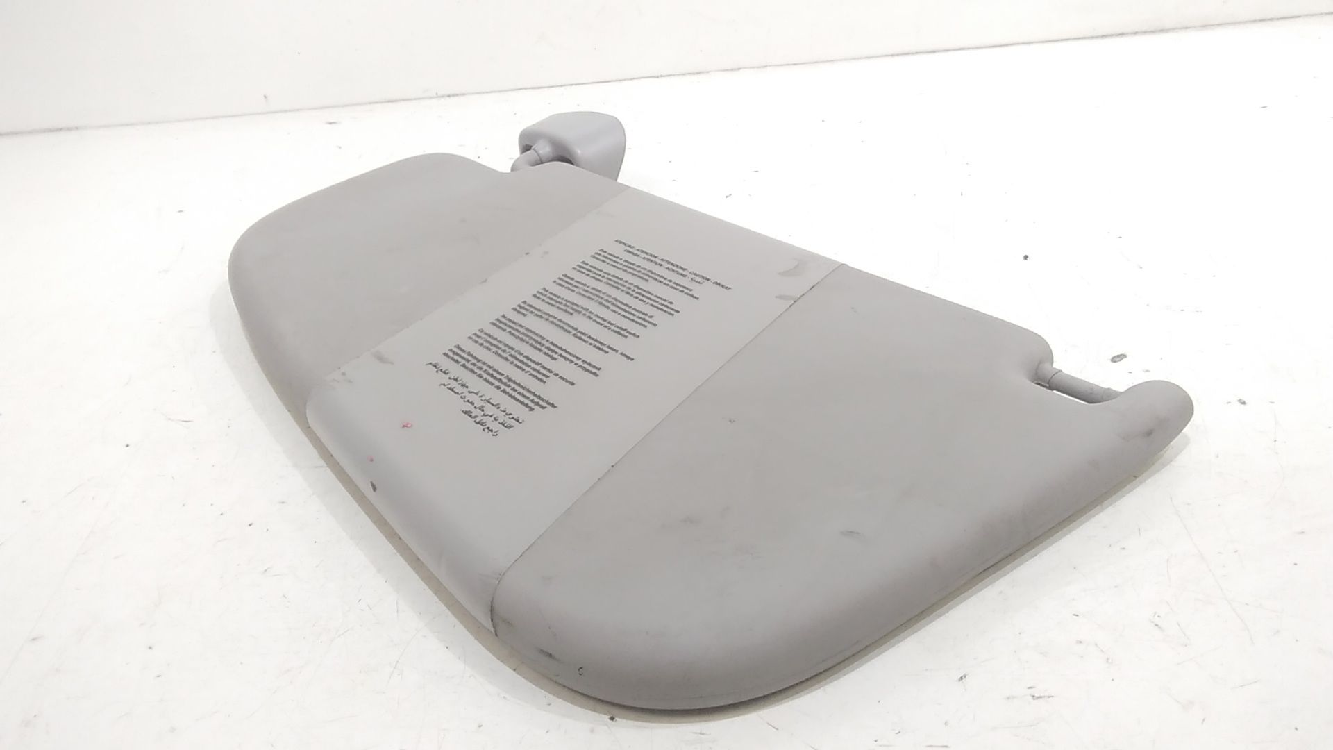 Aletta Parasole Parabrezza Sinistro 735672261 Usato