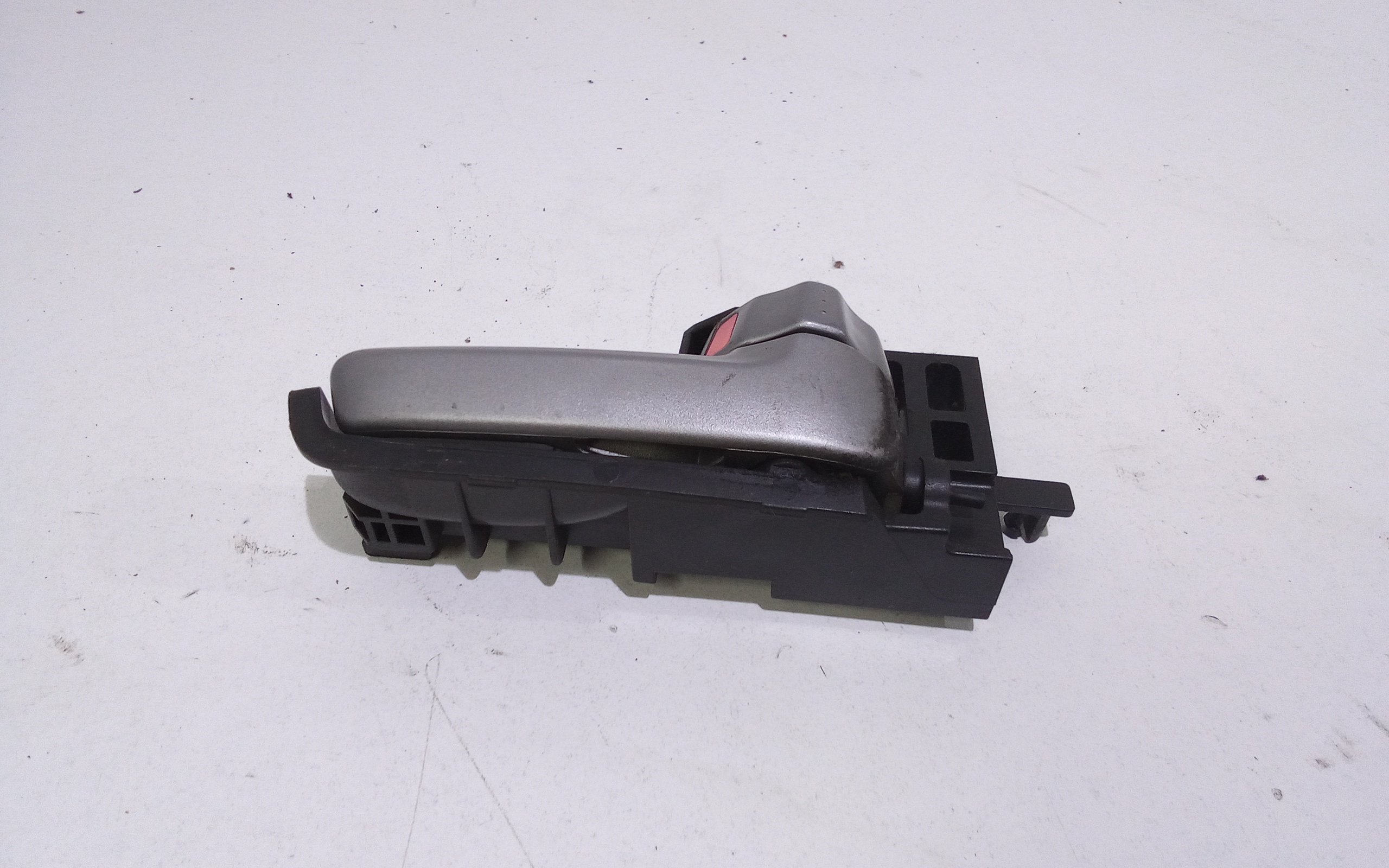 Maniglia Int. Apertura Porta Ant. Destro Usato