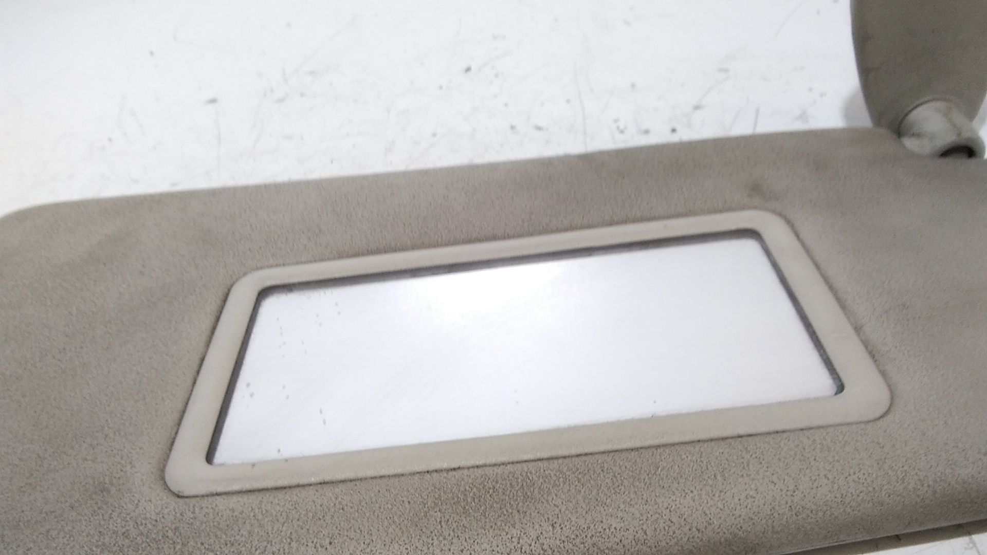 Aletta Parasole Parabrezza Destro 735338206 Usato