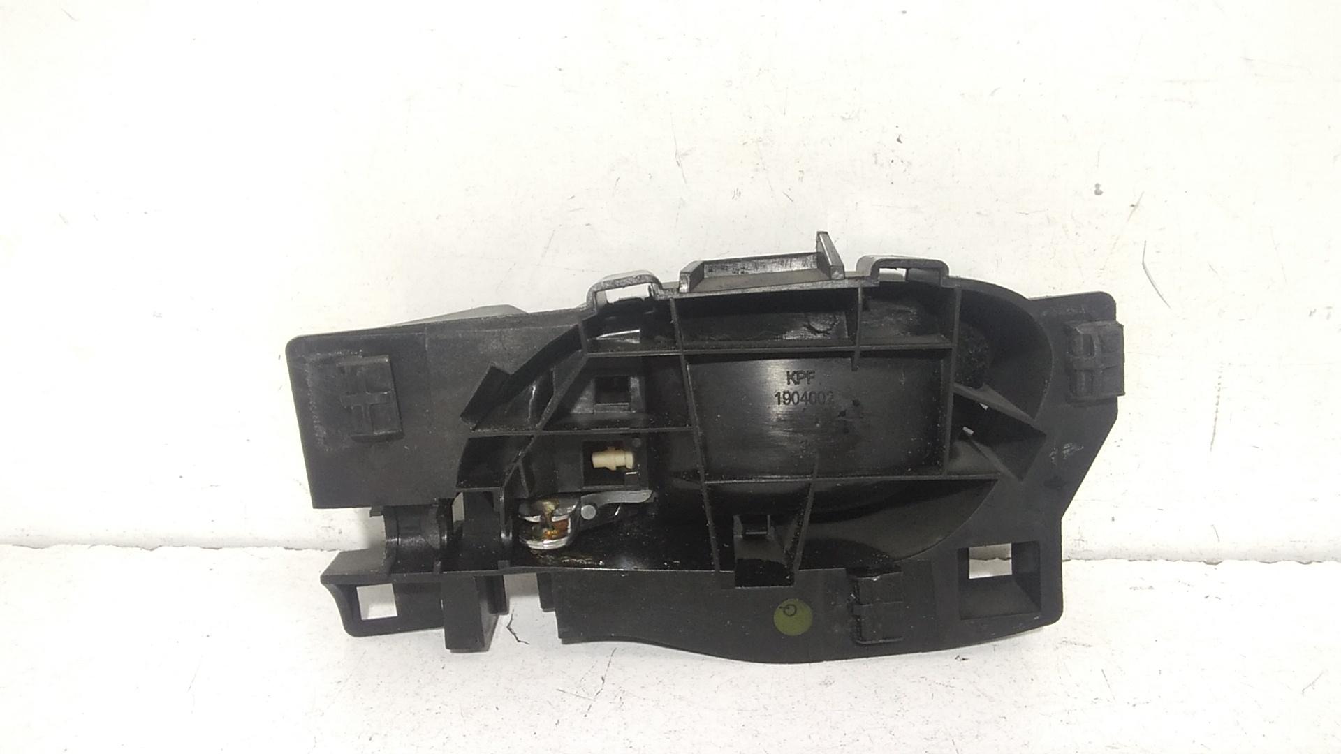 Maniglia Int. Apertura Porta Ant. Sinistro 9143T1 Usato