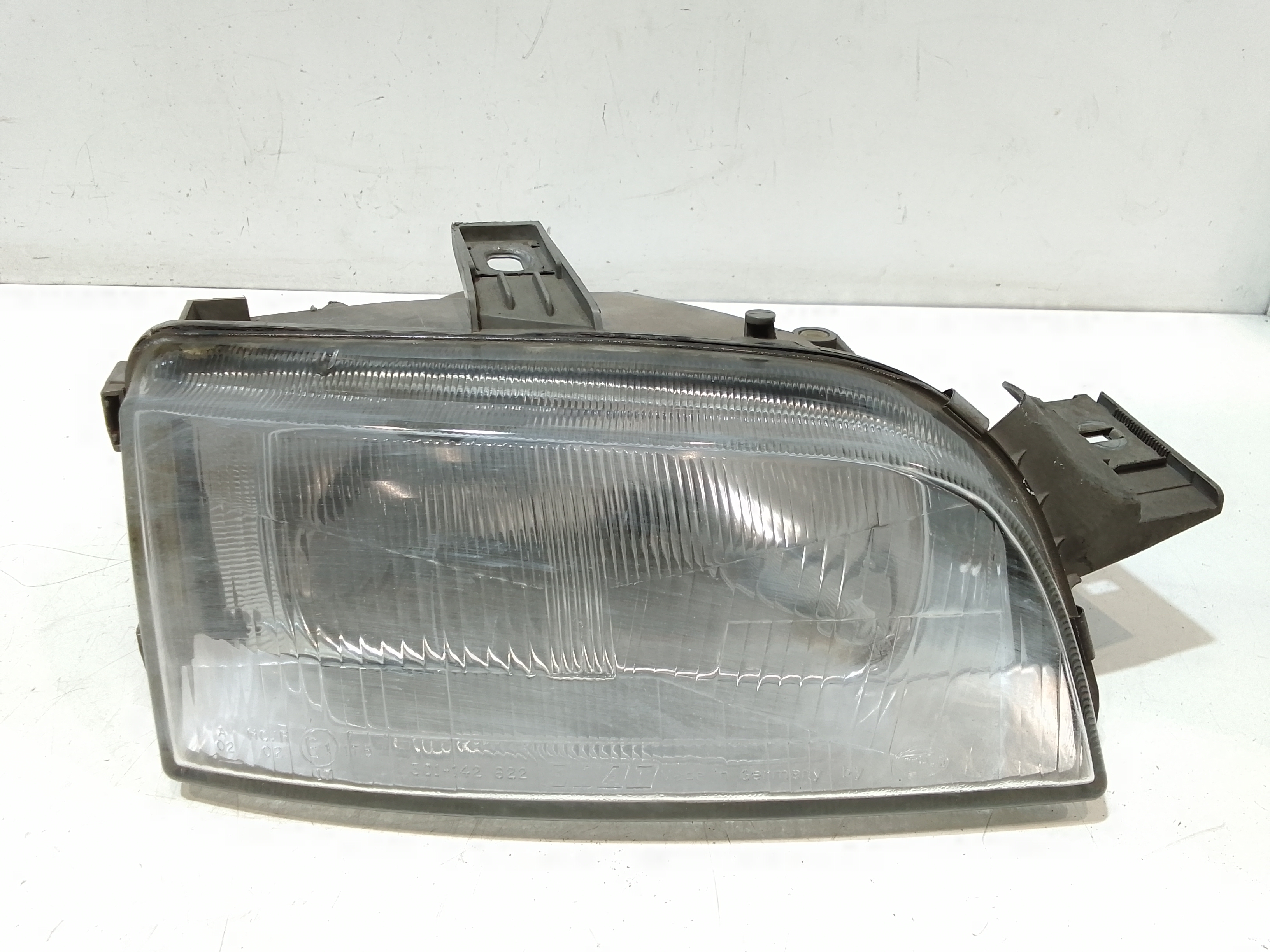 Proiettore Destro 46402649 Usato