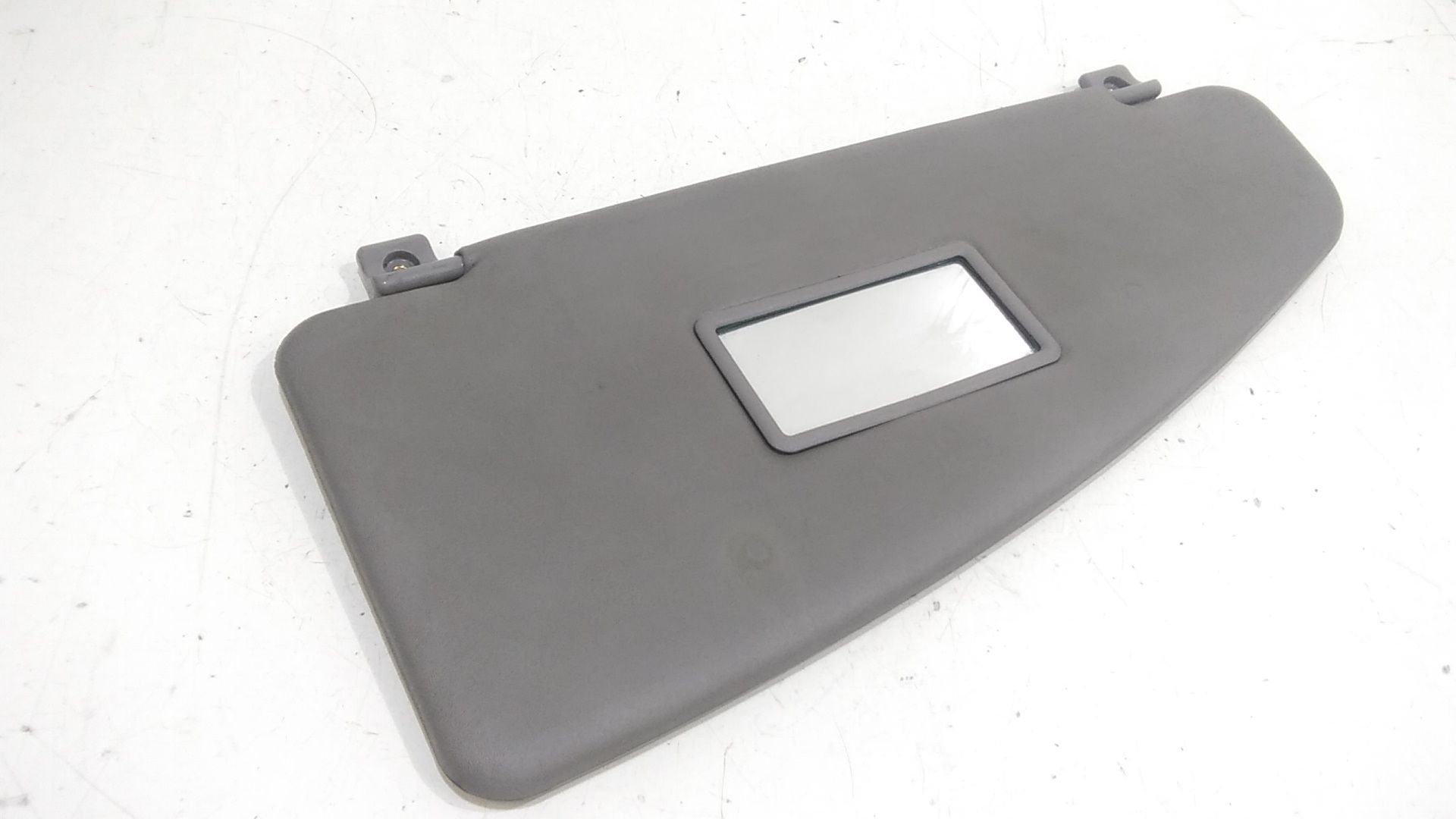 Aletta Parasole Parabrezza Destro 735294014 Usato