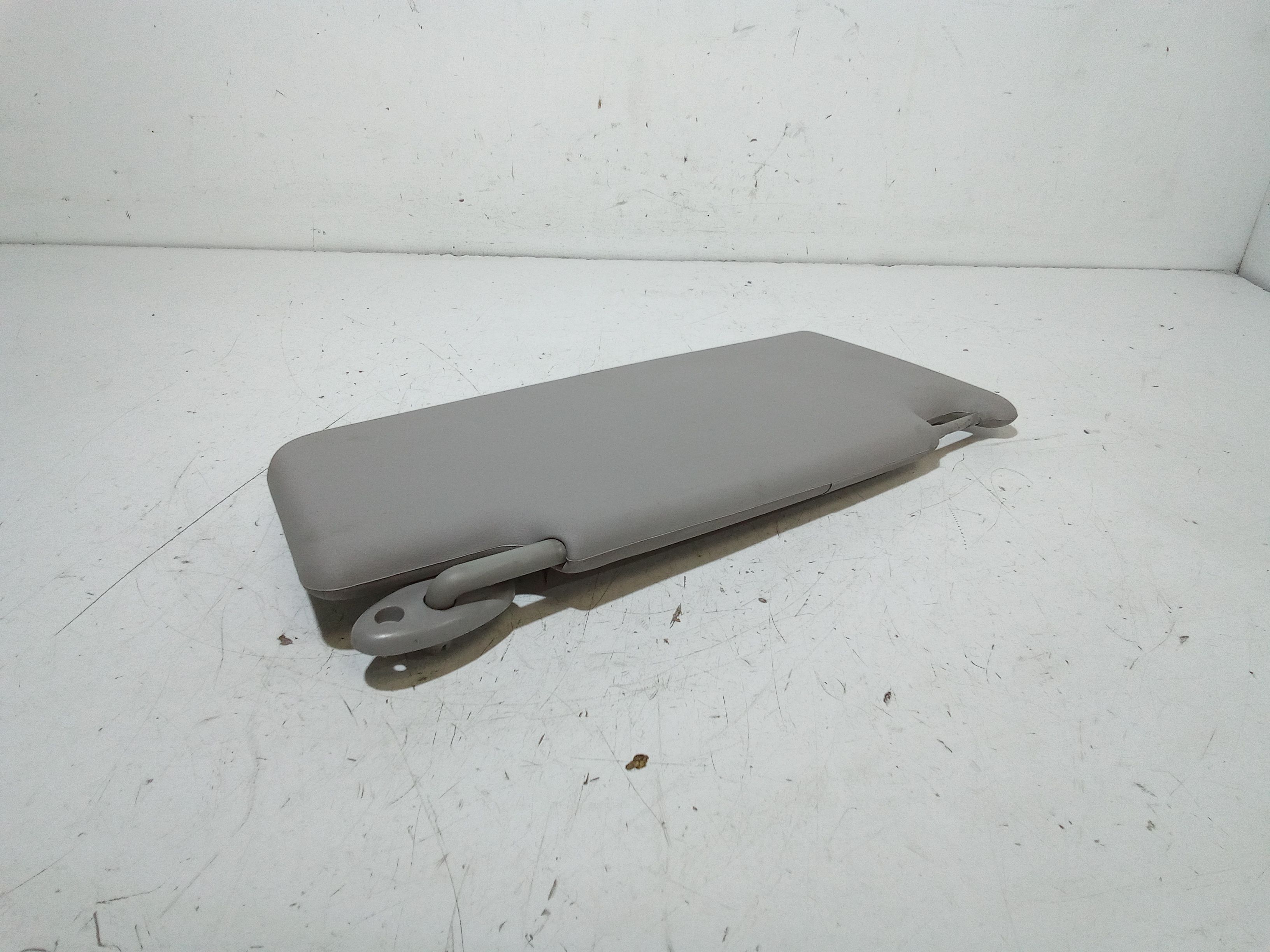 Aletta Parasole Parabrezza Sinistro 1359068 Usato