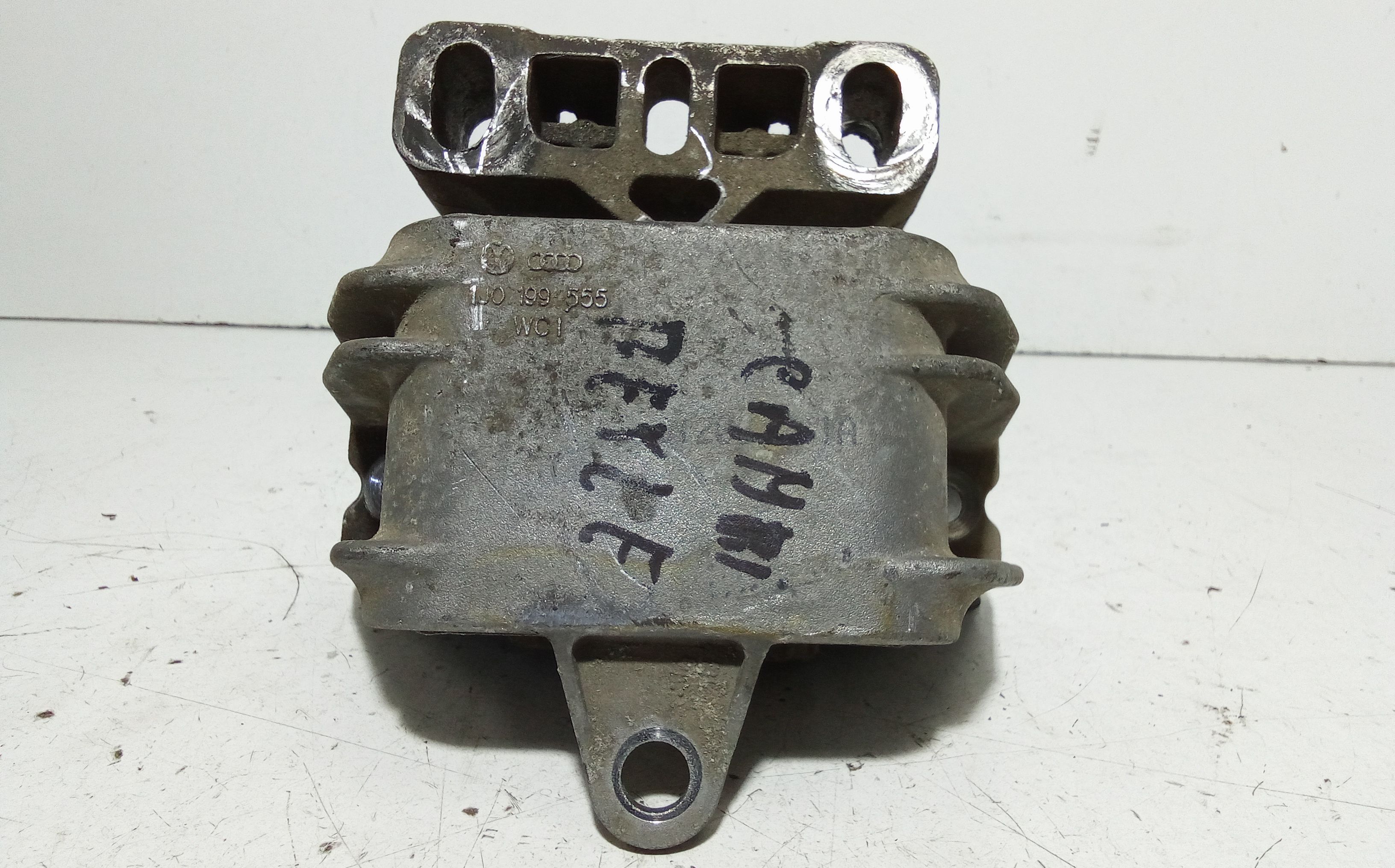 Piastra Alloggiamento Supporto Motore (Con Eventuale Bielletta O Tirante Associato) Usato