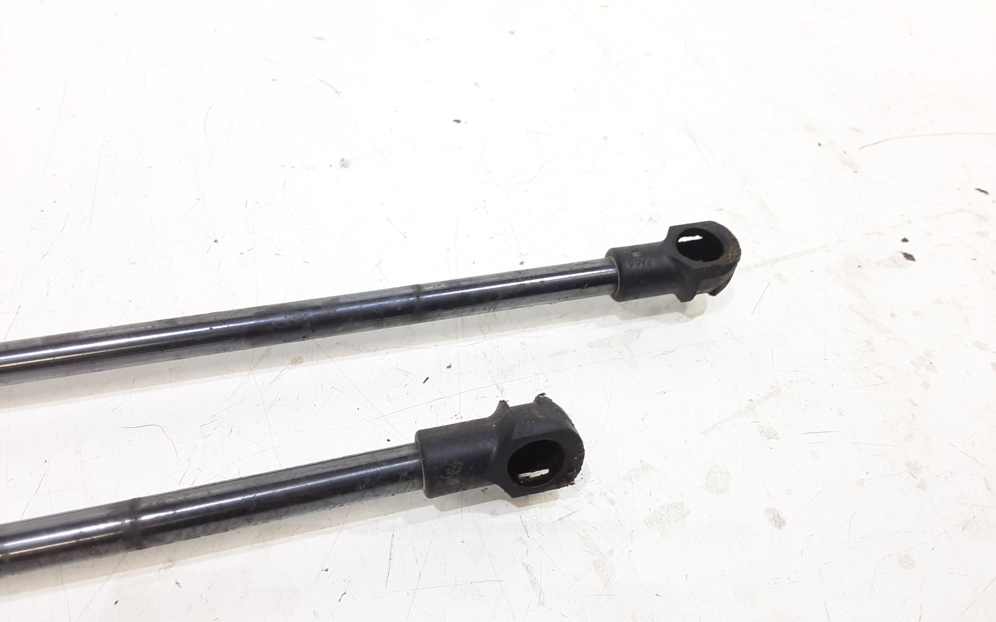 Cerniera Cofano Post. Destro Usato