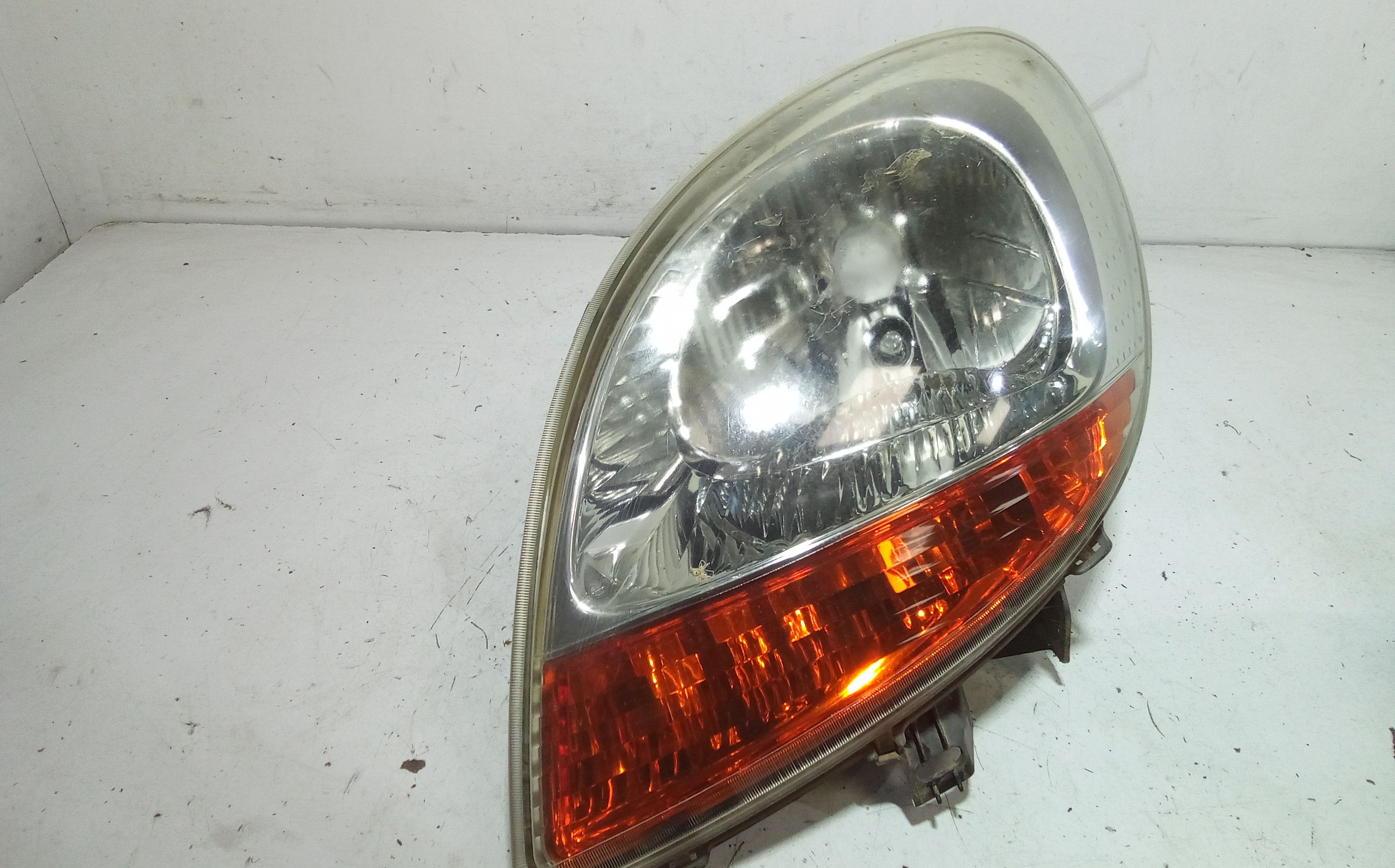 Proiettore Sinistro 260602103R Usato