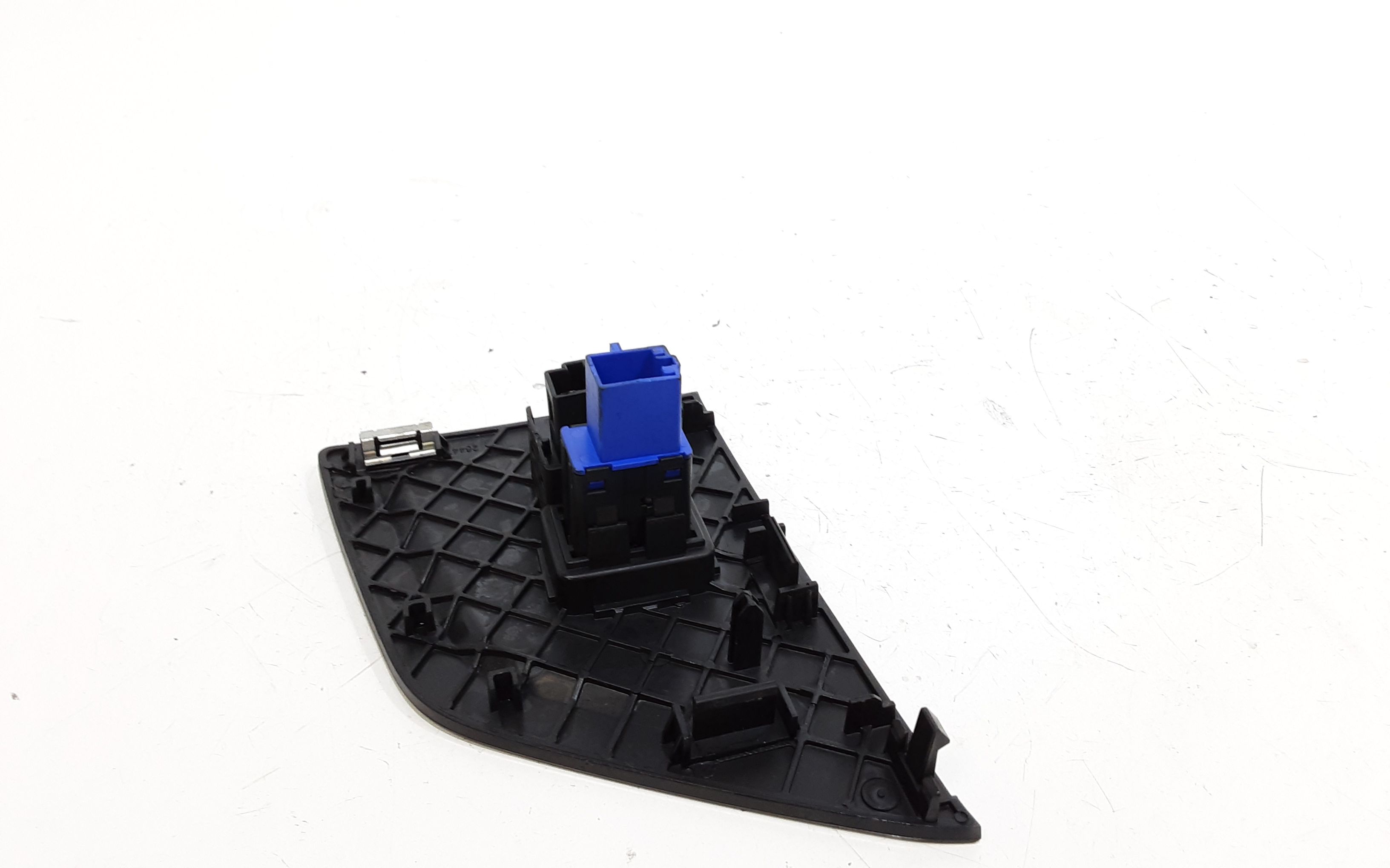 Interruttore Luci Emergenza 2G0953509ECU Usato