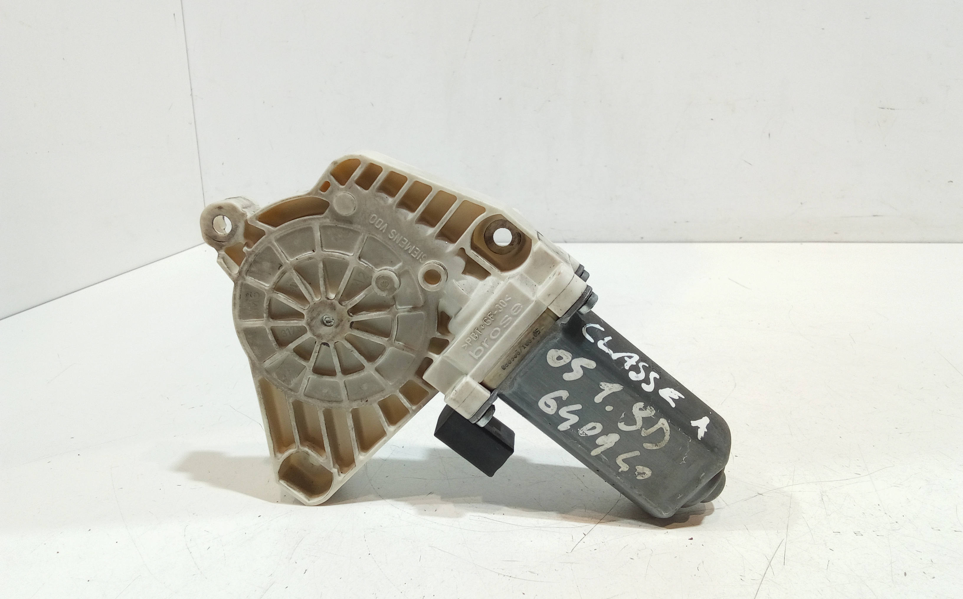 Motorino Alzacristallo Porta Ant. Destro A1698204242 Usato