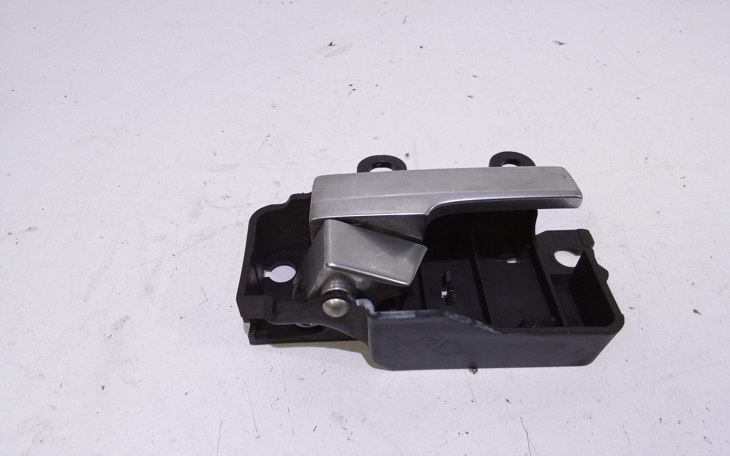 Maniglia Int. Apertura Porta Post. Destro 1501942 Usato