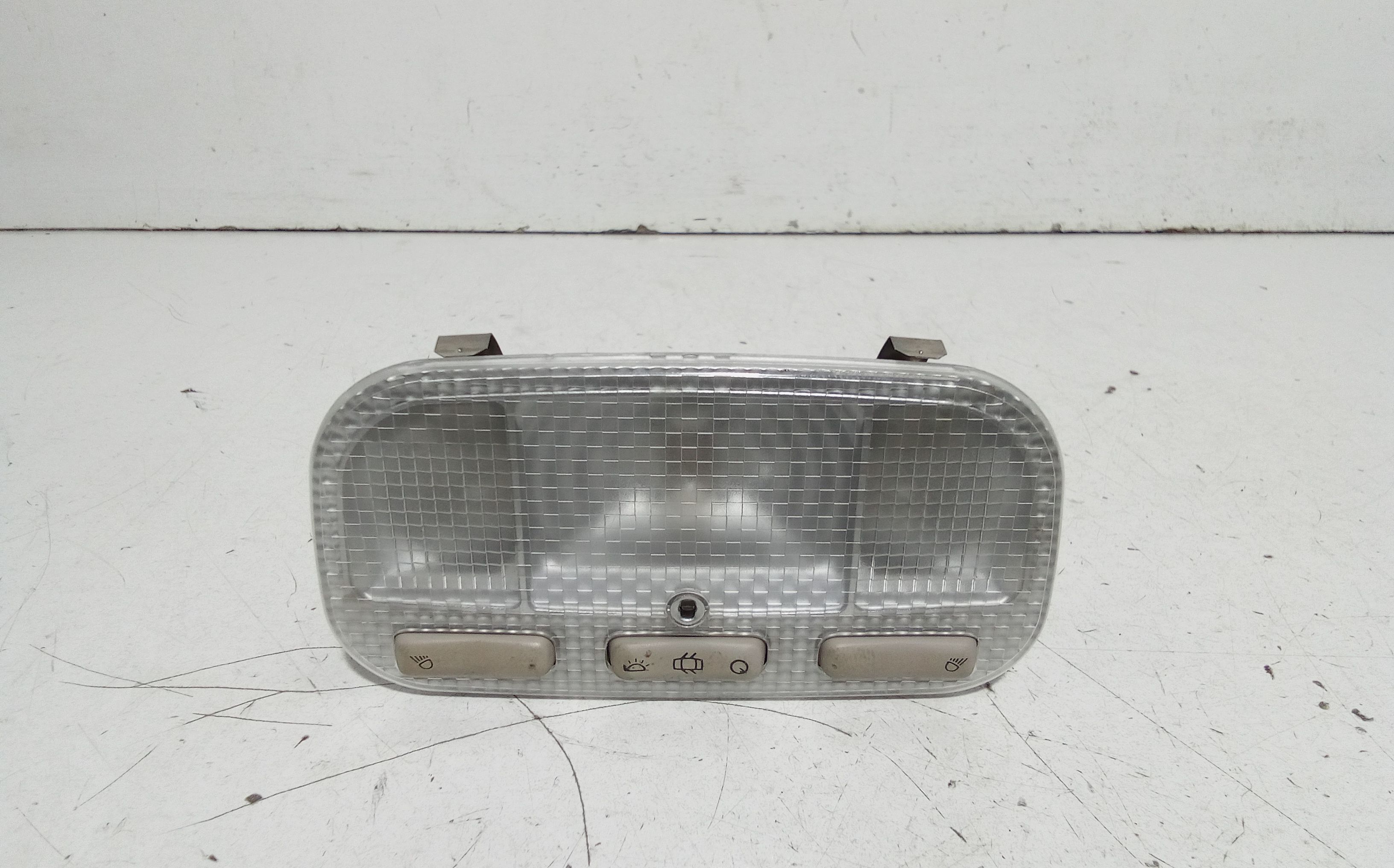 Luce Cortesia Ant. Tetto 6362Q2 Usato