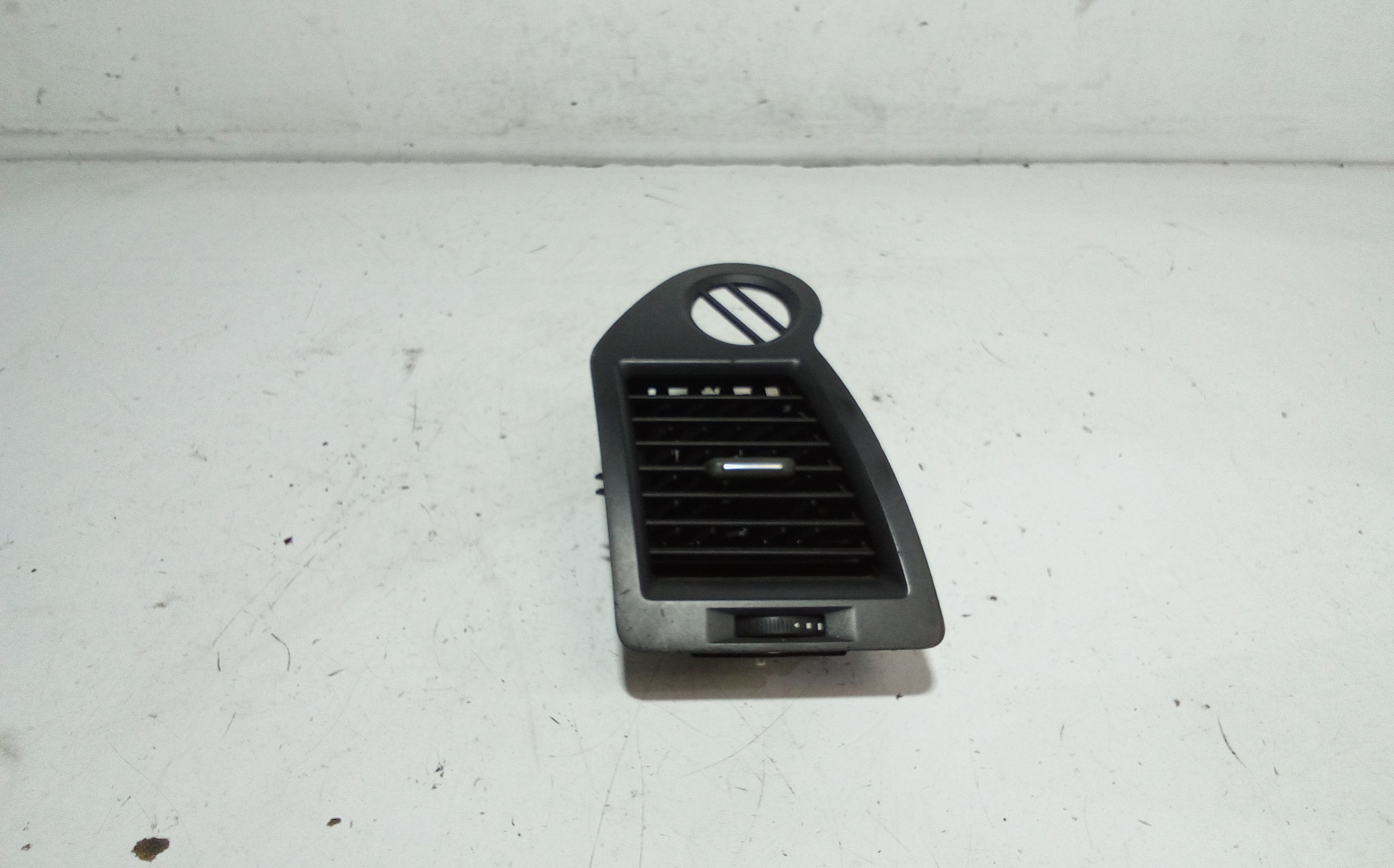 Condotto Aria Bocchette Lat. Cruscotto Sinistro Usato
