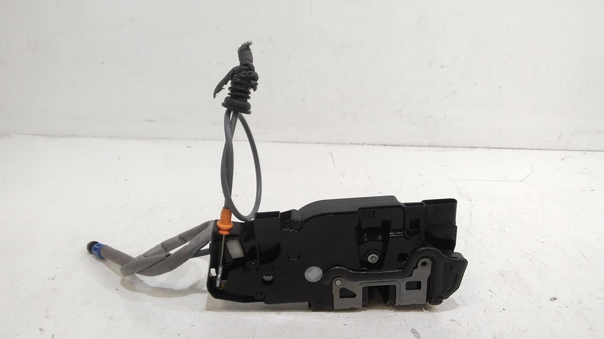 Serratura Porta Ant. Destro A0997203802 Usato