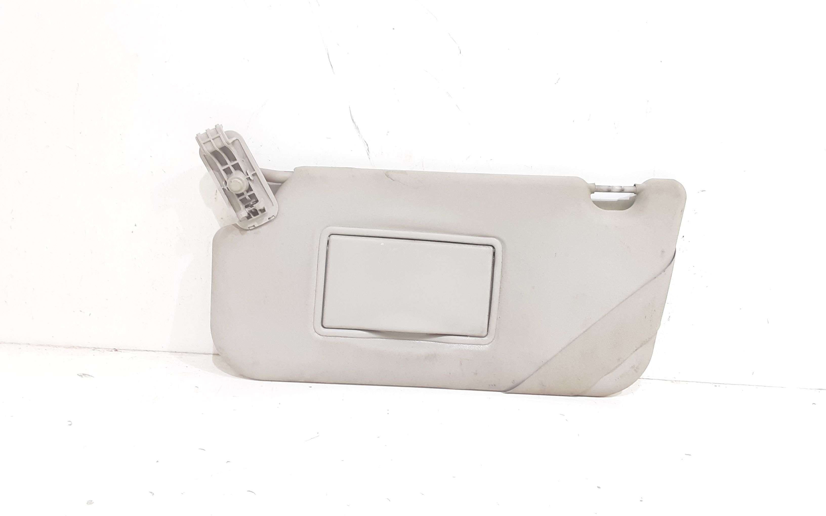 Aletta Parasole Parabrezza Sinistro 1624479 Usato