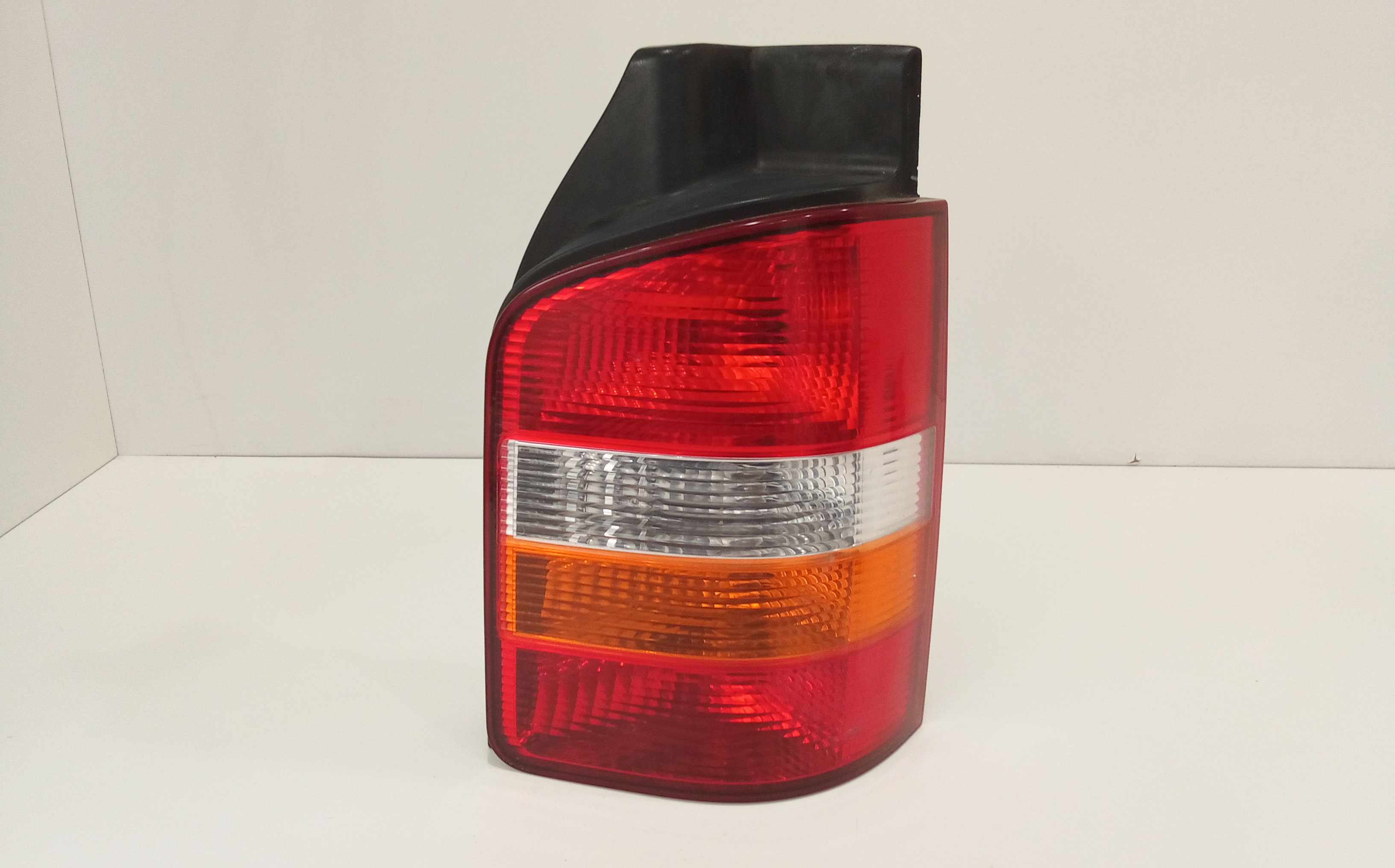 Fanale Post. Destro 7H0945096J Usato