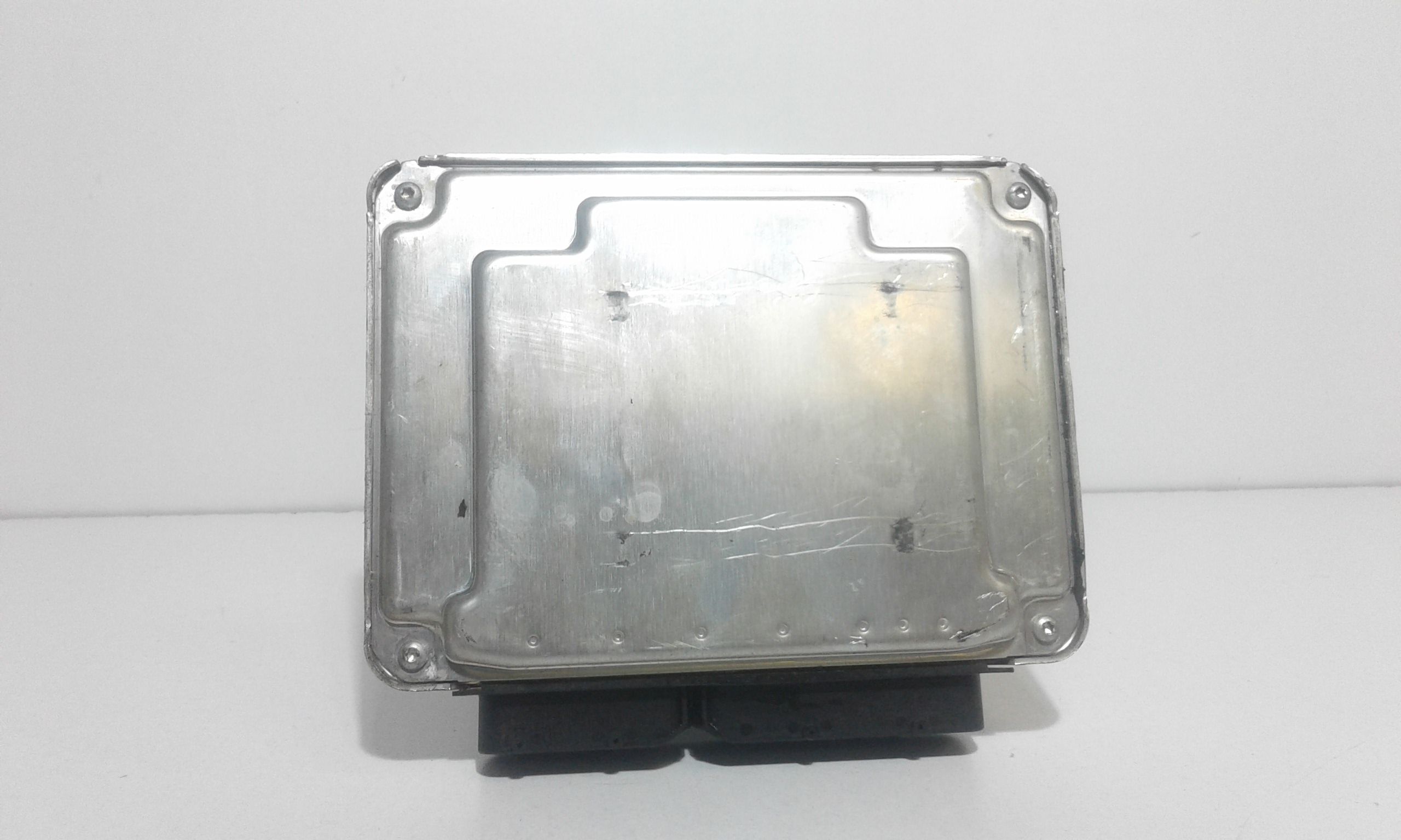 Centralina Iniezione 8E0909518NX Usato