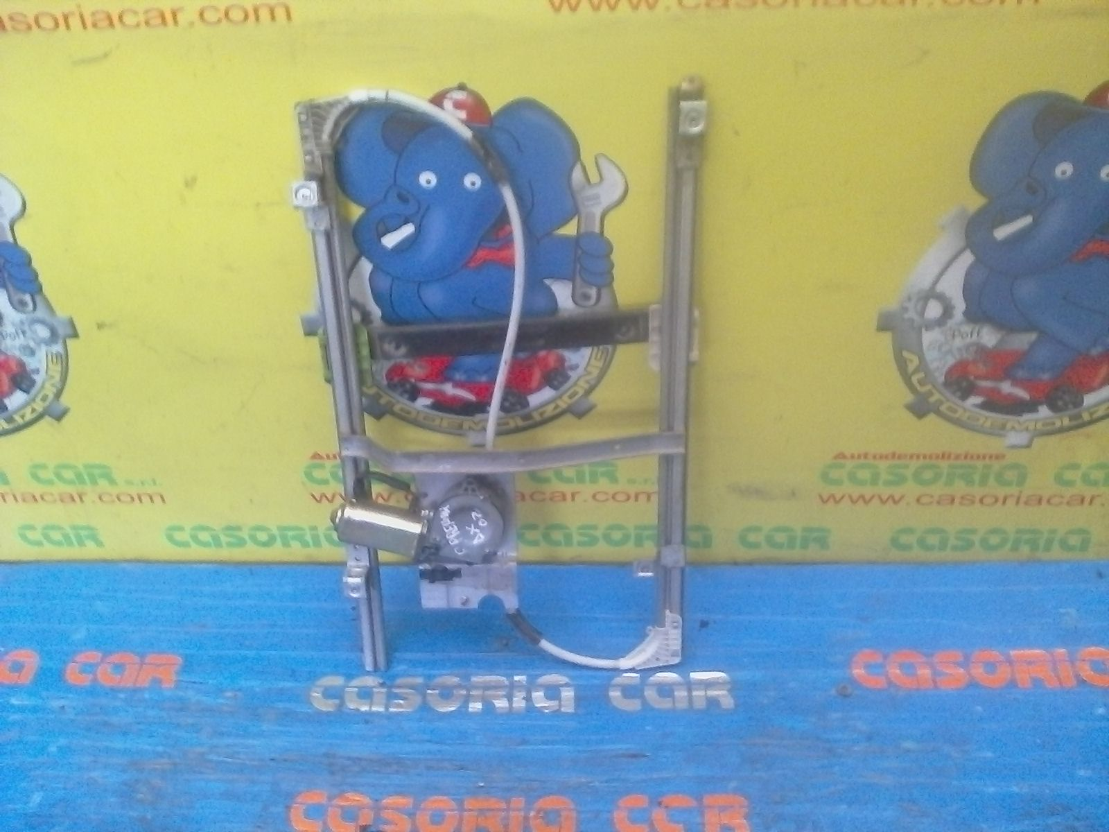 Alzacristallo Porta Ant. Destro Usato