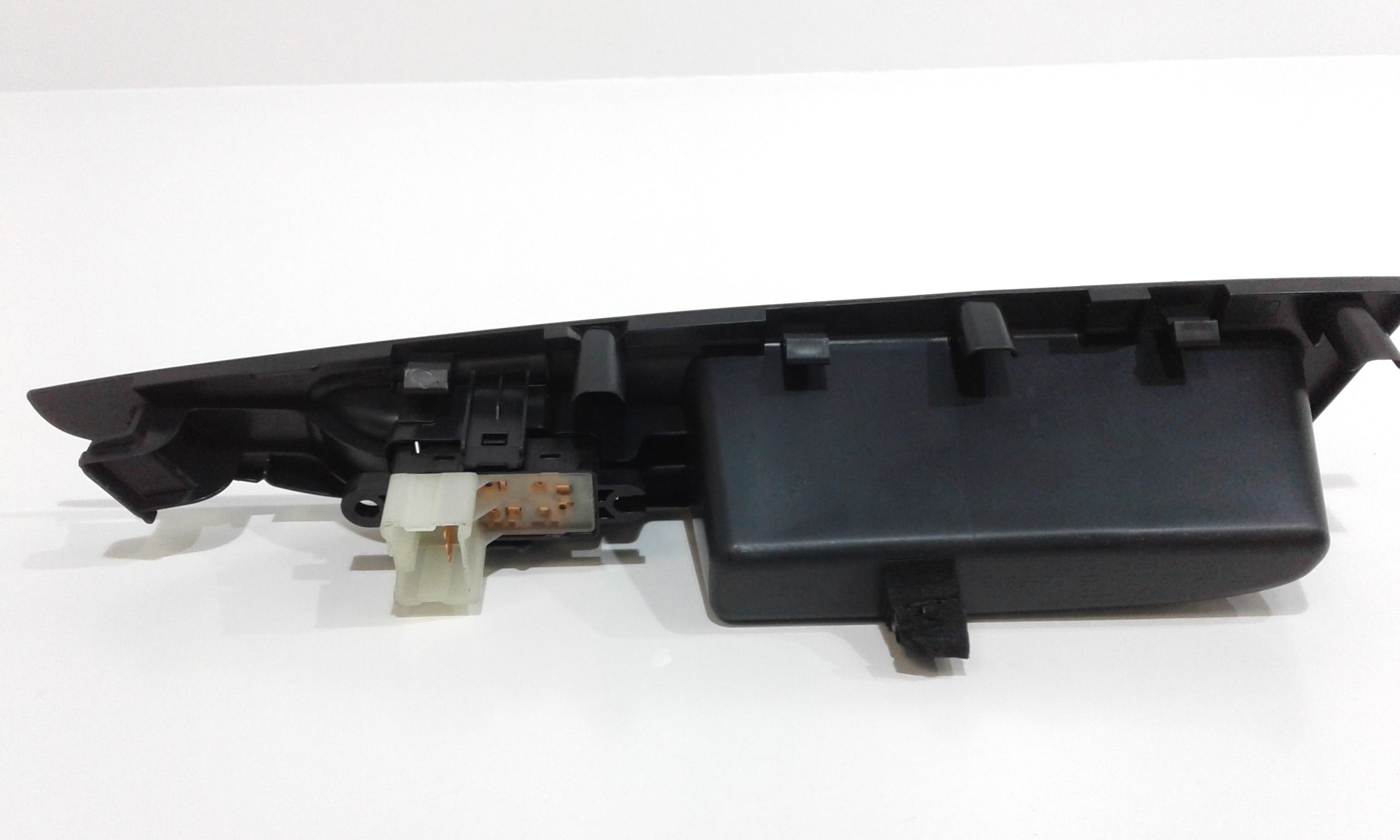 Interruttore Alzacristalli Porta Post. Sinistro 254114CE0A Usato