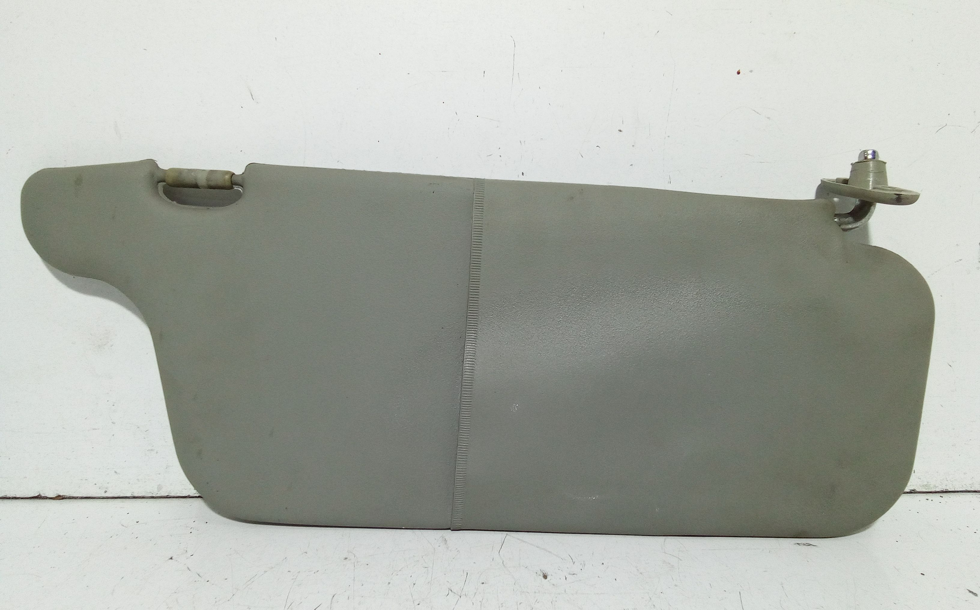 Aletta Parasole Parabrezza Destro 8520202500OB Usato