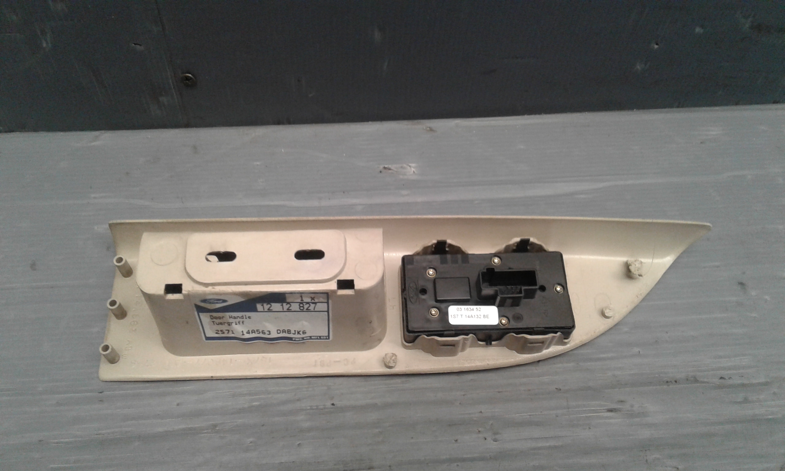 Interruttore Alzacristalli Porta Ant. Sinistro Usato