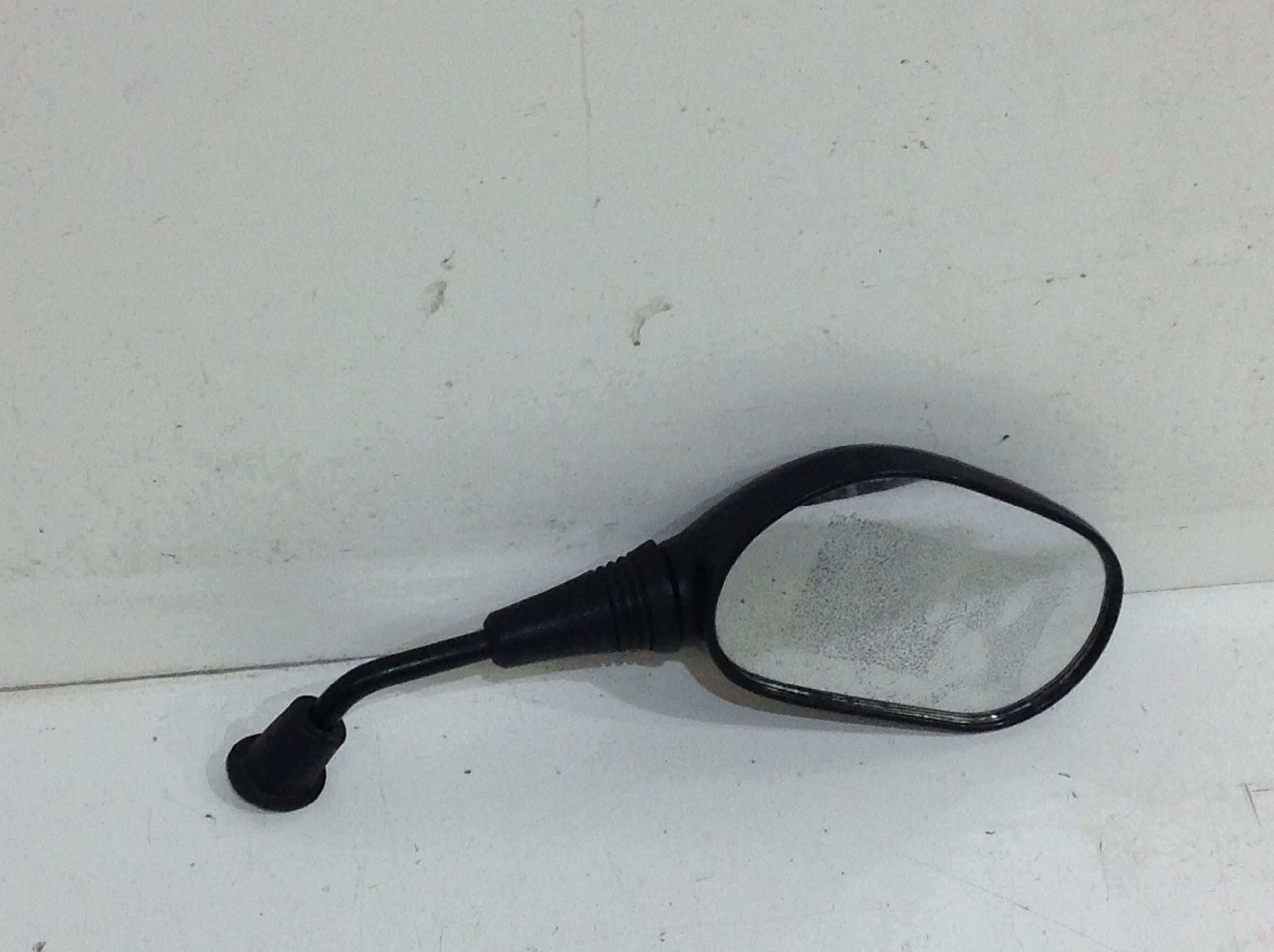 Retrovisore Est. Destro Usato