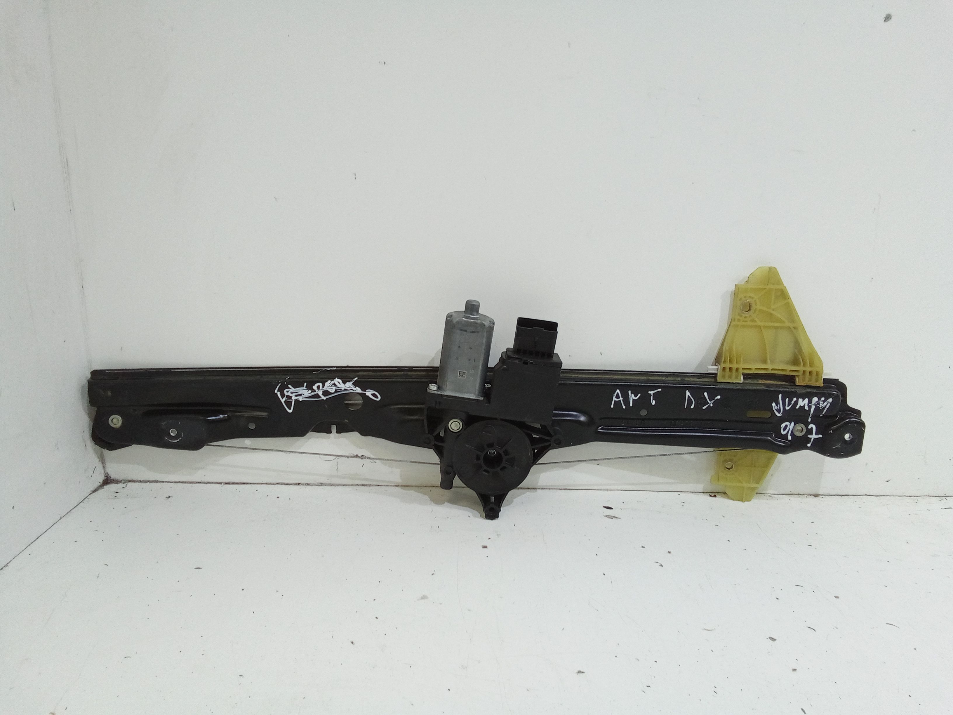 Alzacristallo Porta Ant. Destro Usato