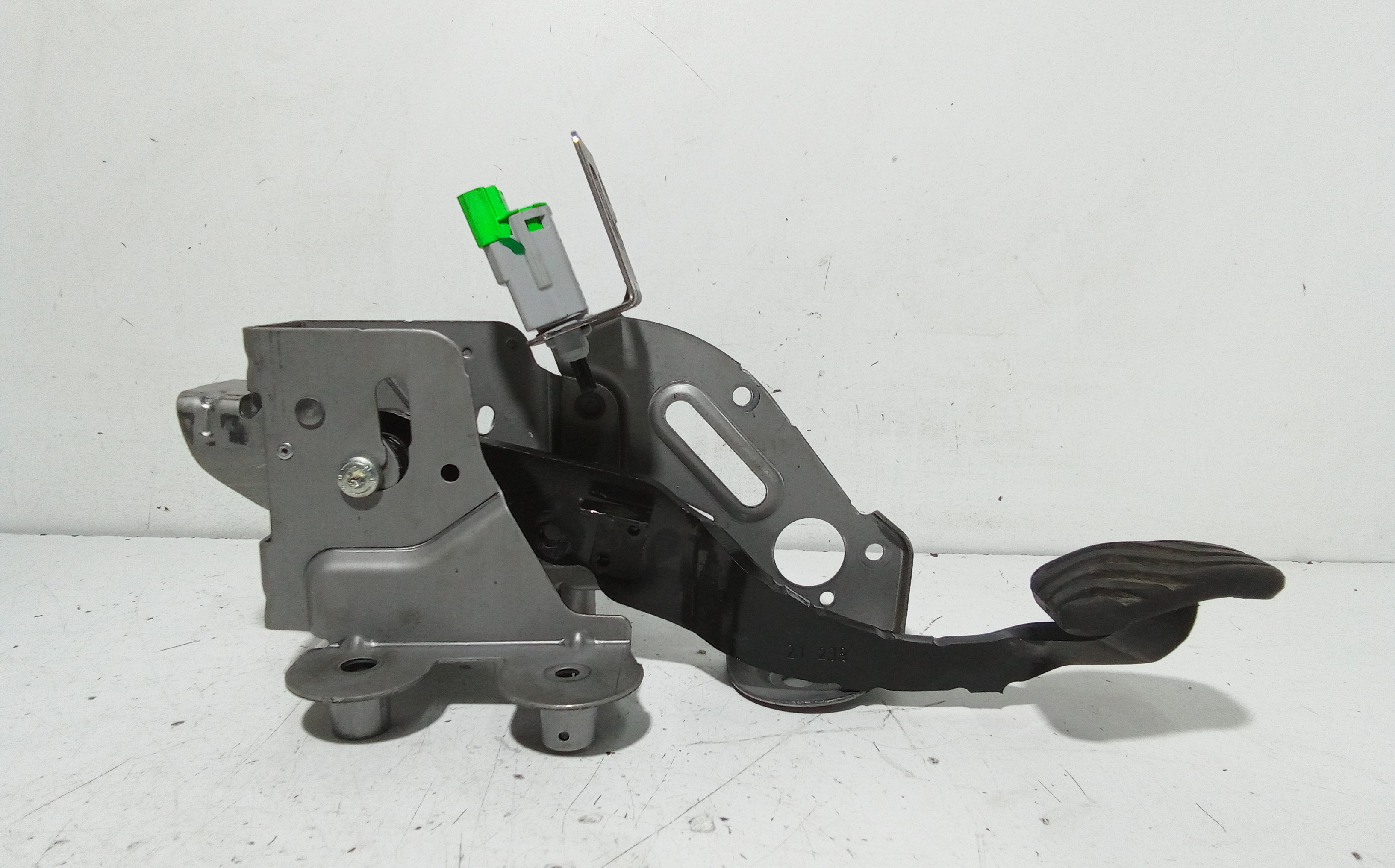 Pedale Freno 465012312R Usato