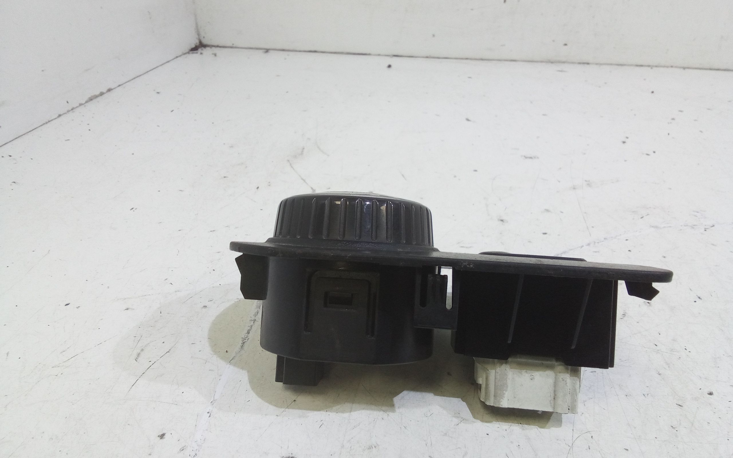 Interruttore/manopola Esp 25145JD00A Usato