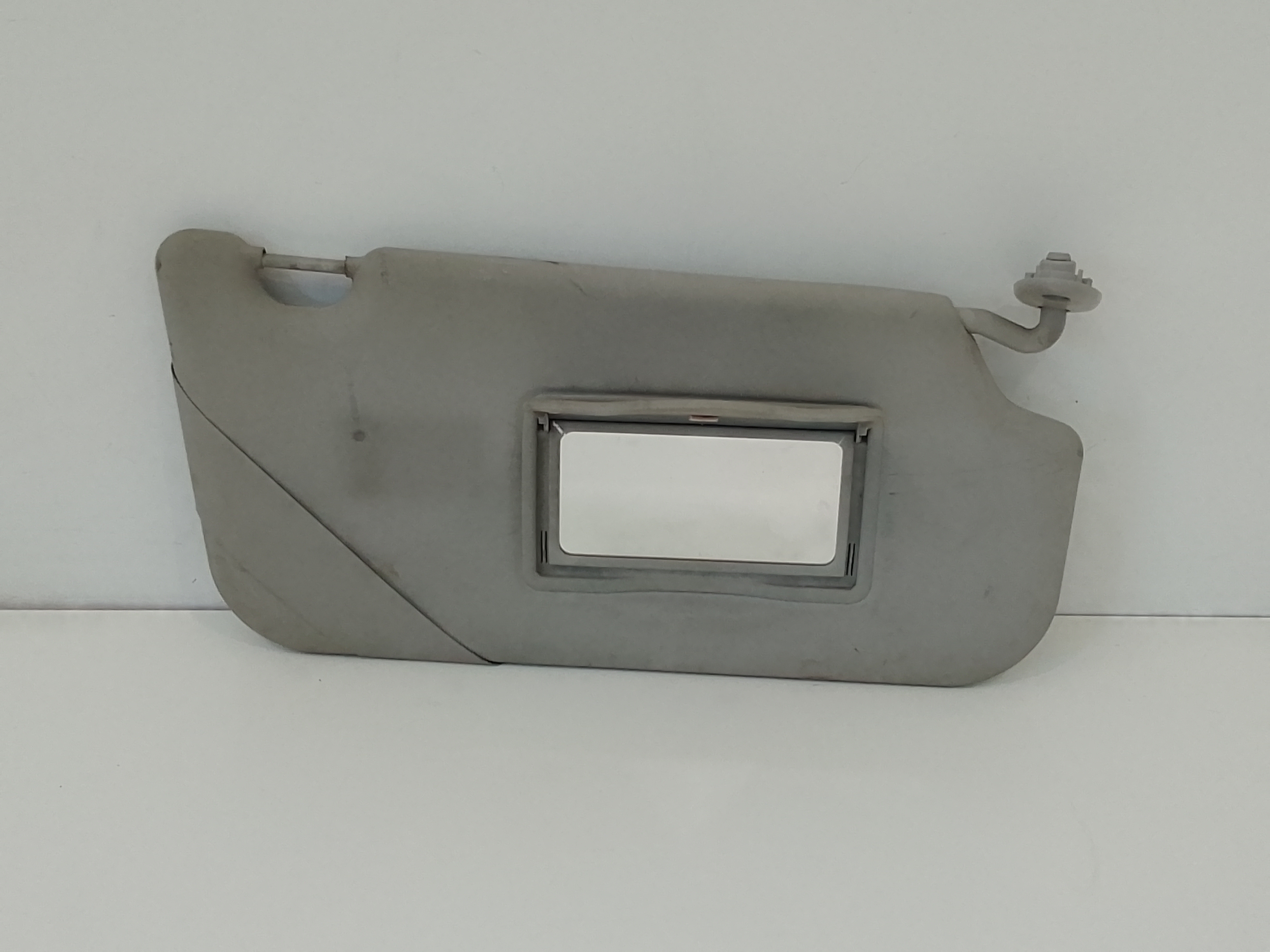 Aletta Parasole Parabrezza Destro 1875237 Usato