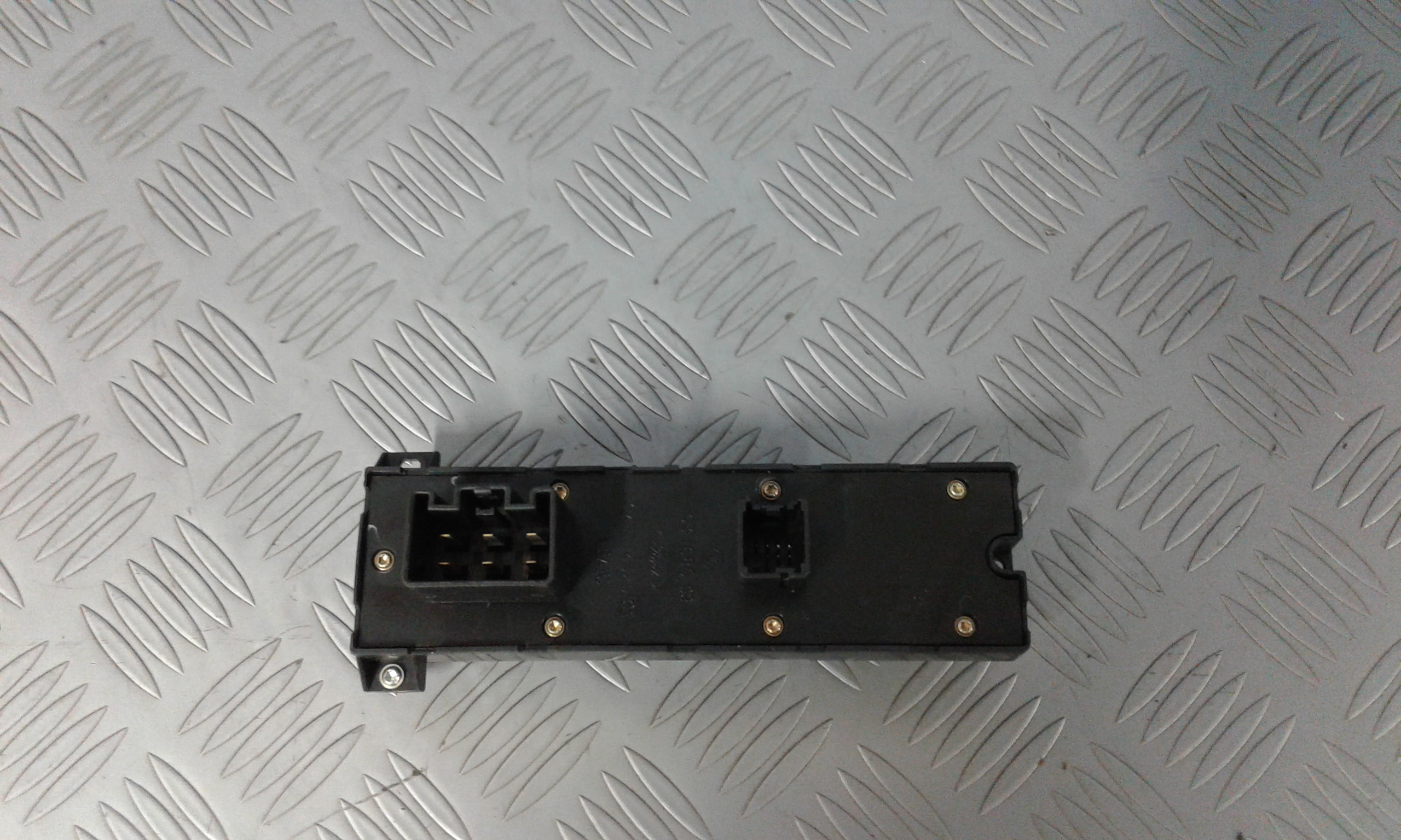 Interruttore Alzacristalli Porta Ant. Sinistro Usato