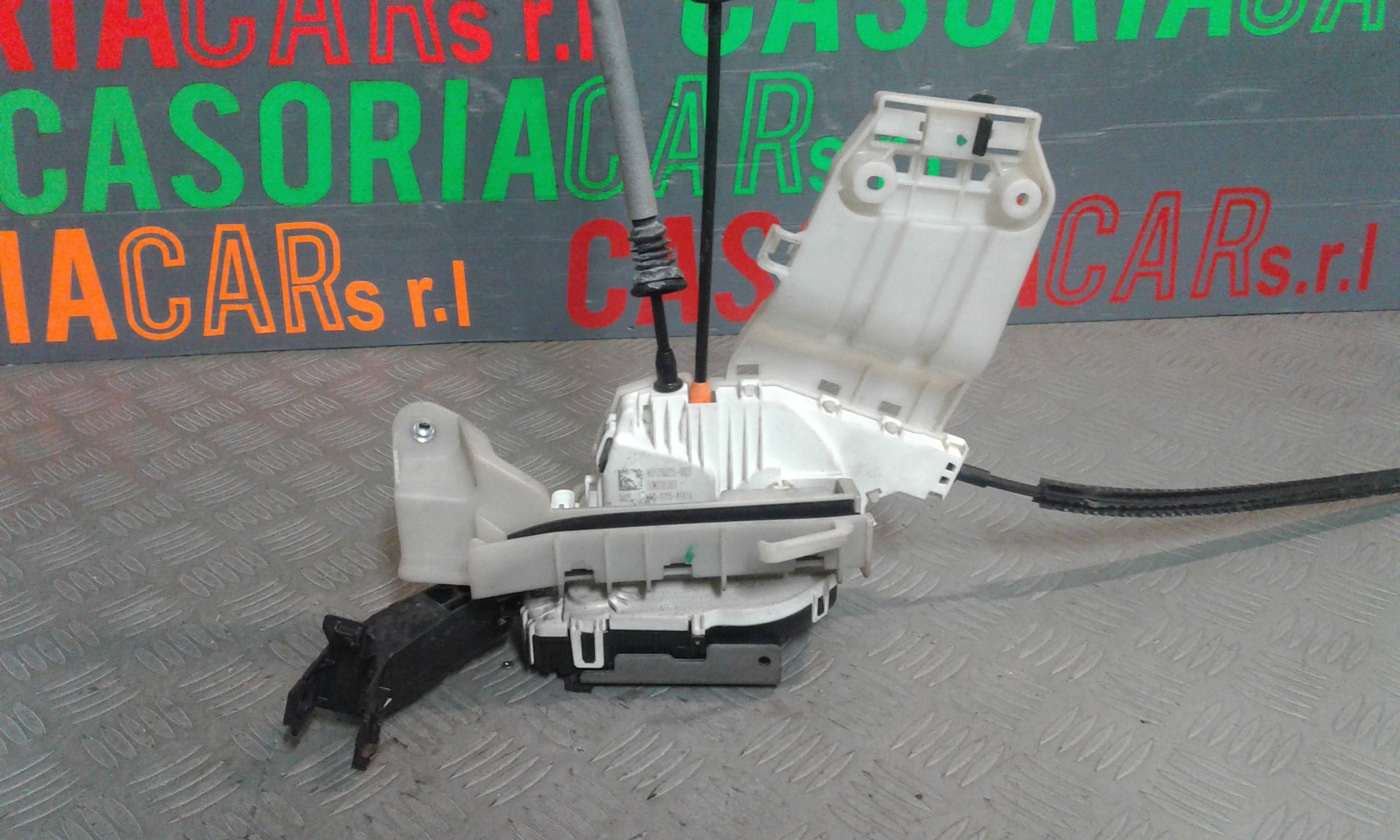 Serratura Porta Ant. Destro 52139900 Usato