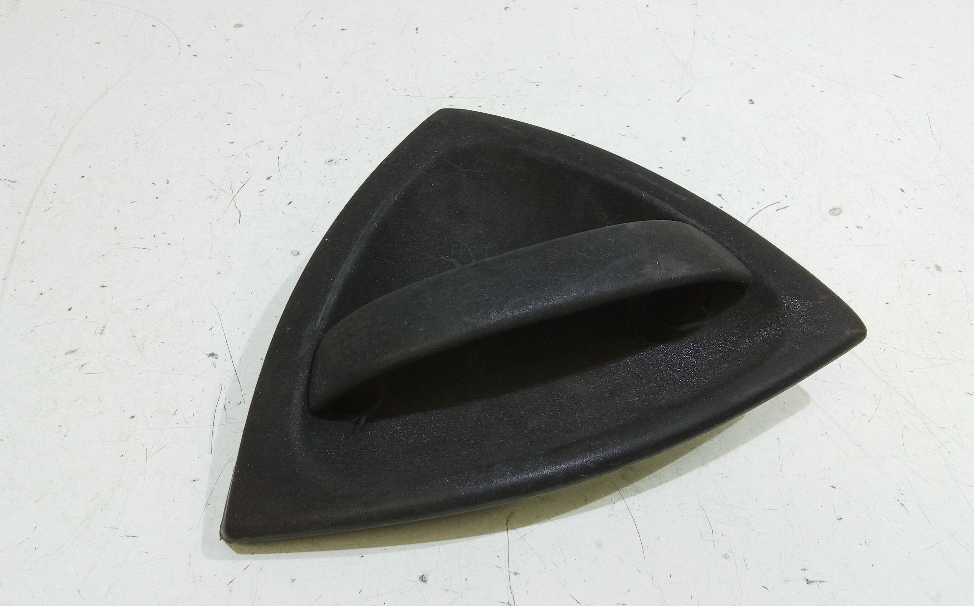 Maniglia Porta Ant. Destro Q0000541V008000000 Usato