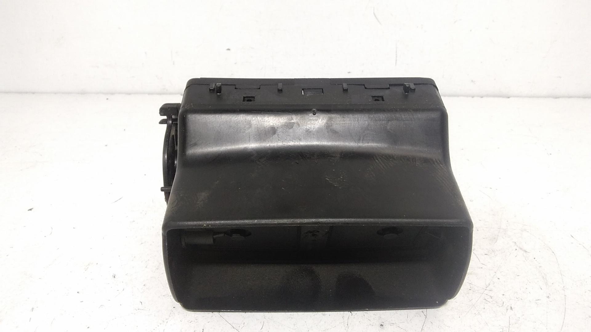 Condotto Aria Bocchette Lat. Cruscotto Destro 5Z0819656 Usato