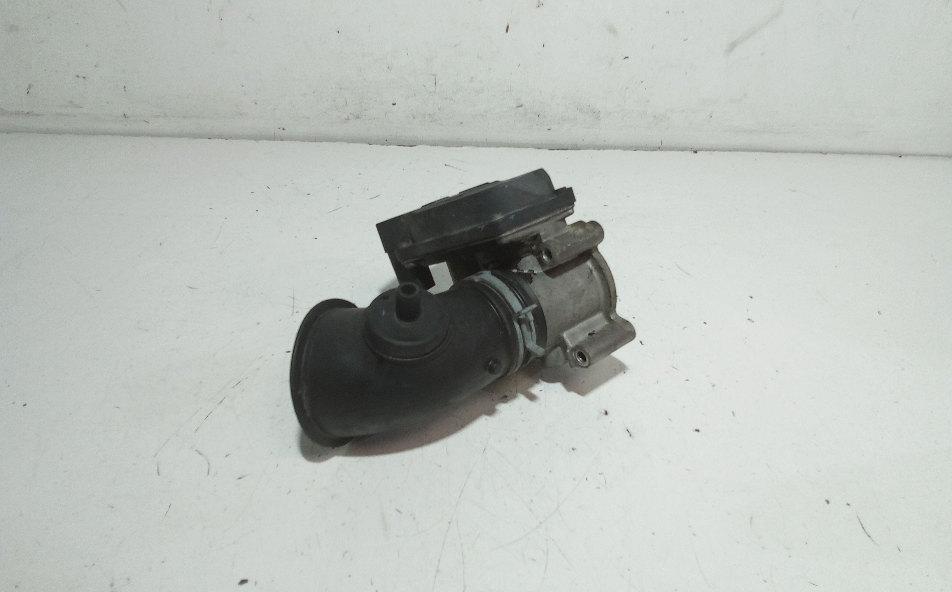 Corpo Farfallato 03D133062F Usato