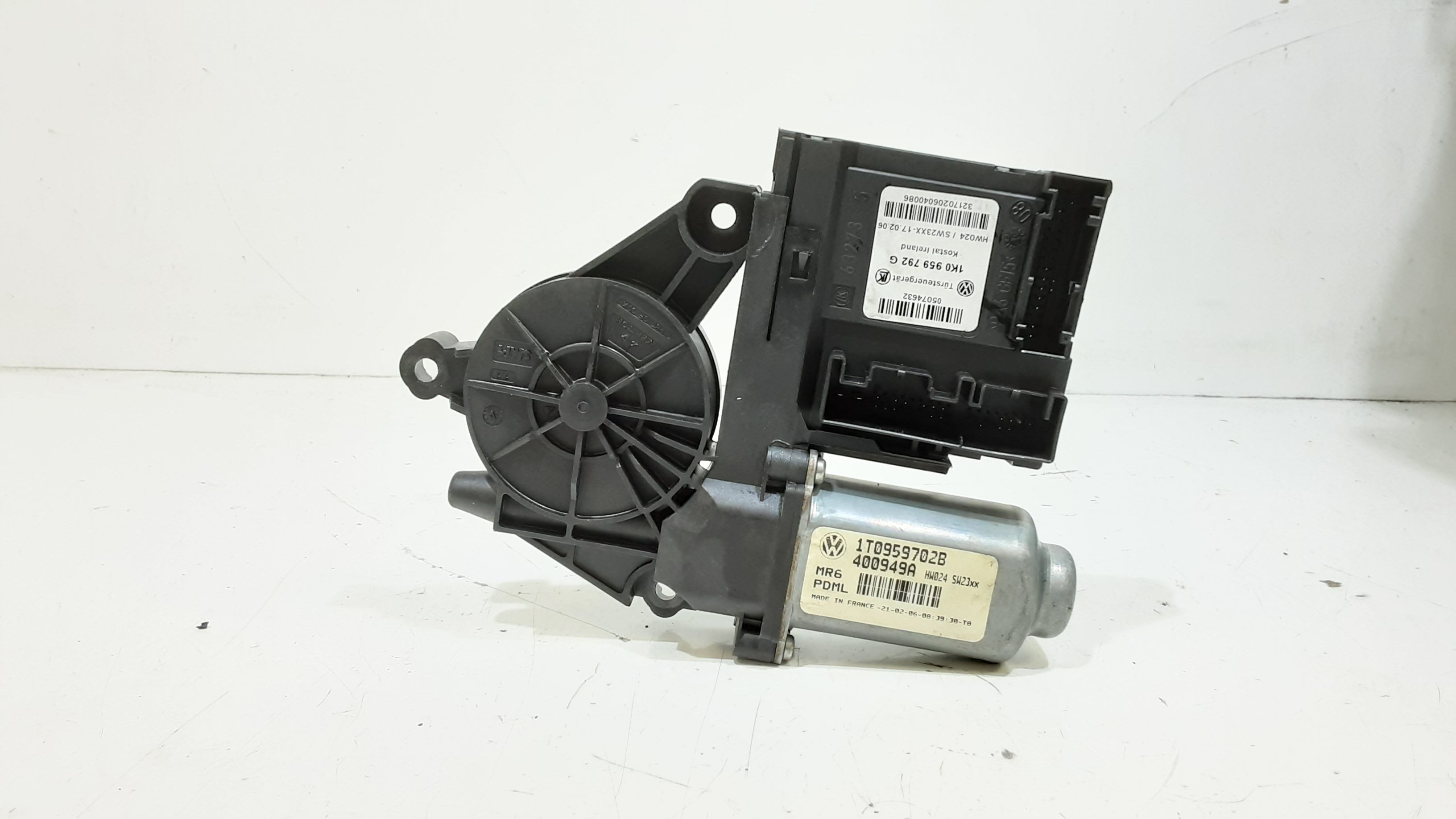 Motorino Alzacristallo Porta Ant. Destro 1T0959702SZ03 Usato