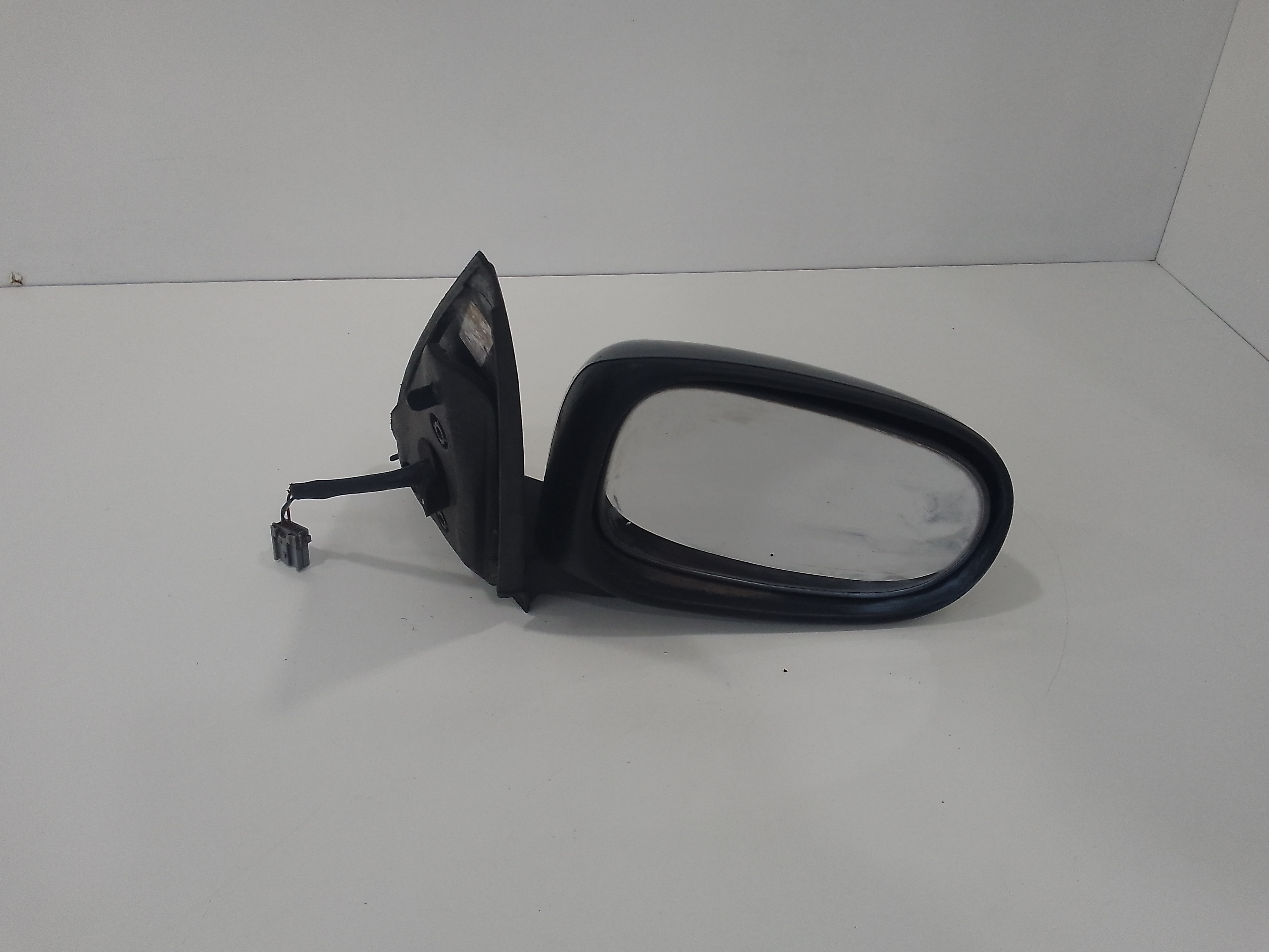 Retrovisore Est. Destro 96301BN026 Usato