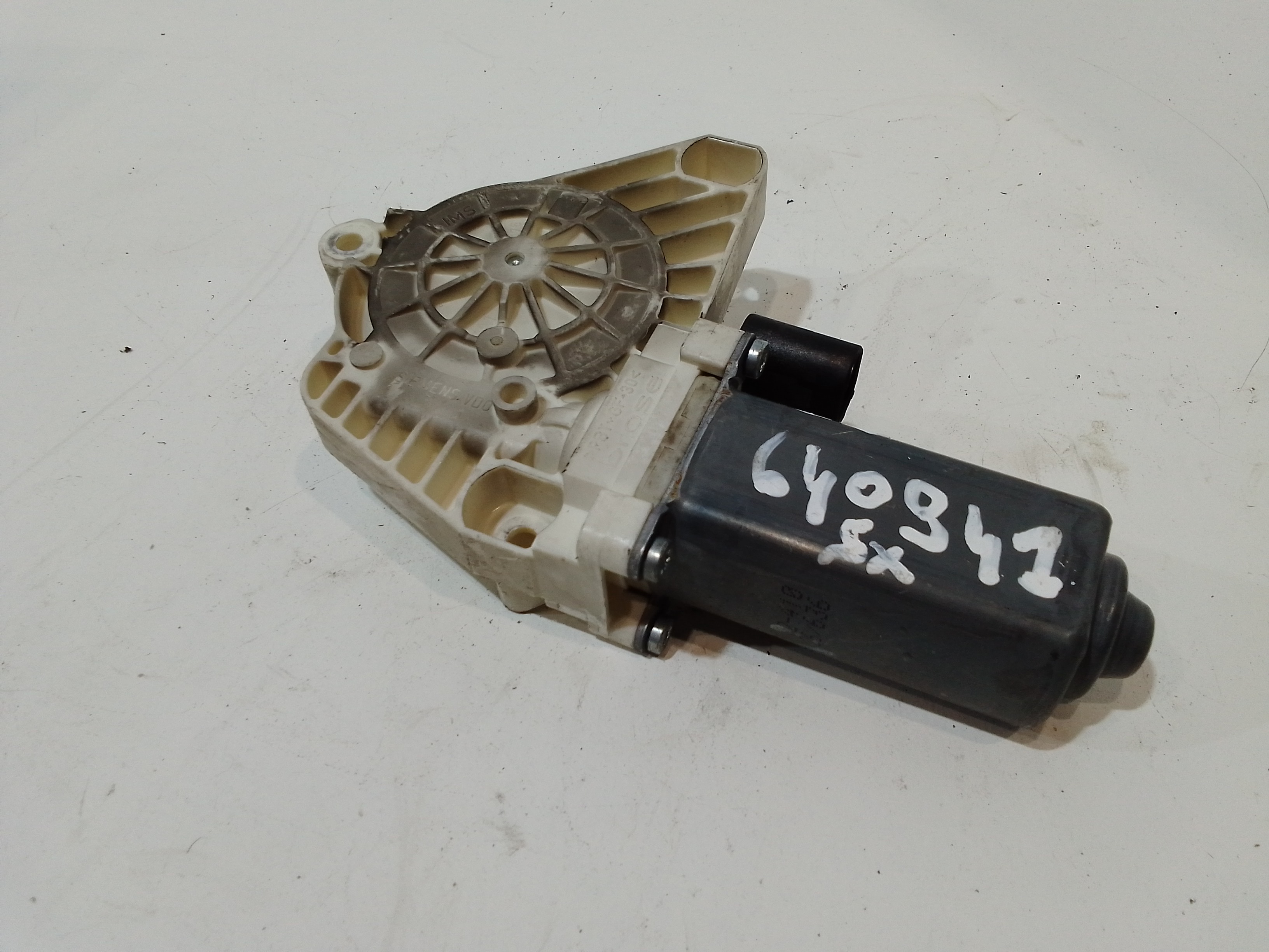 Motorino Alzacristallo Porta Ant. Sinistro A1698204142 Usato