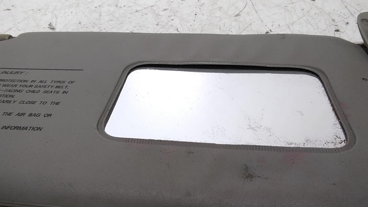 Aletta Parasole Parabrezza Destro 8520202500OB Usato