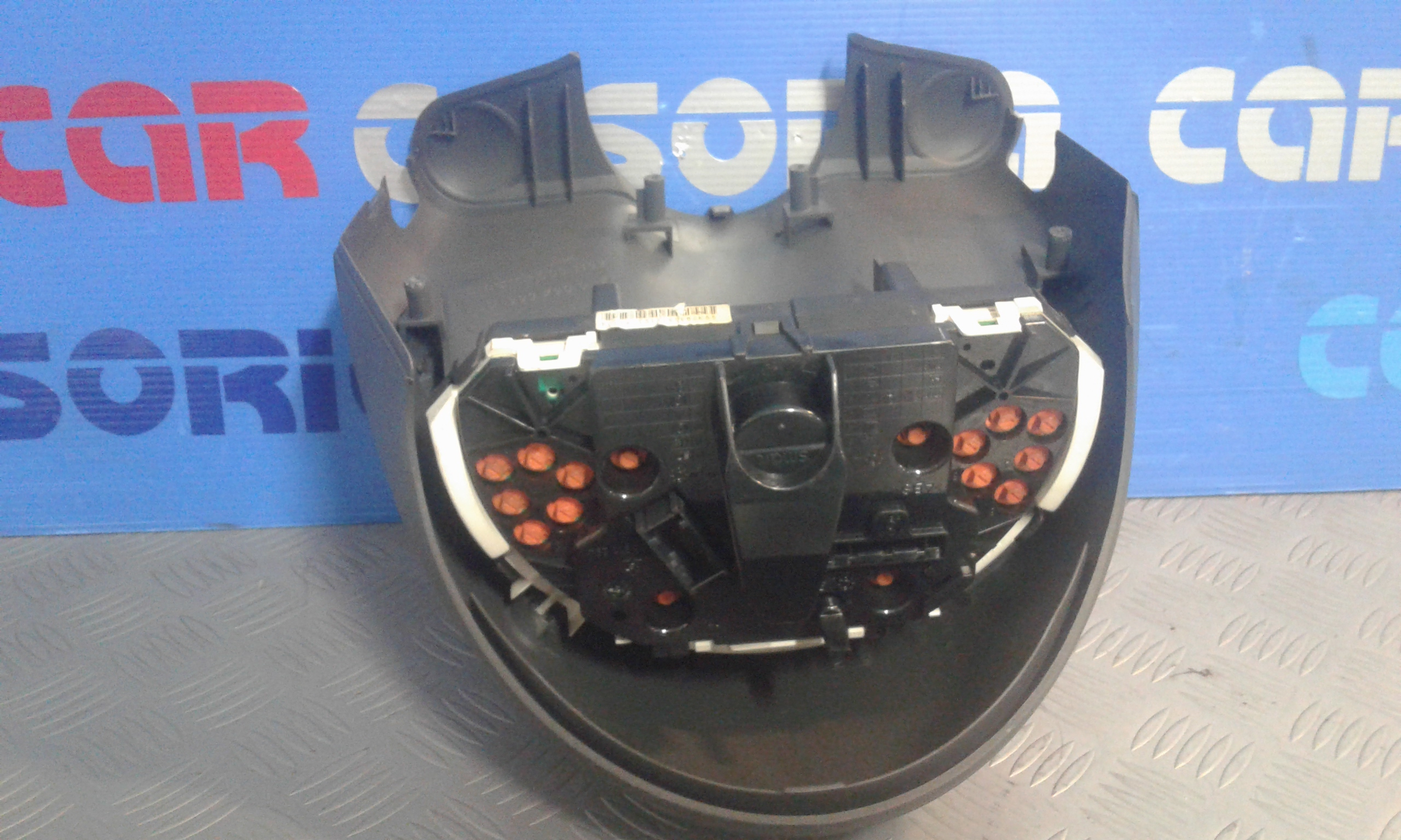 Quadro Portastrumenti Usato