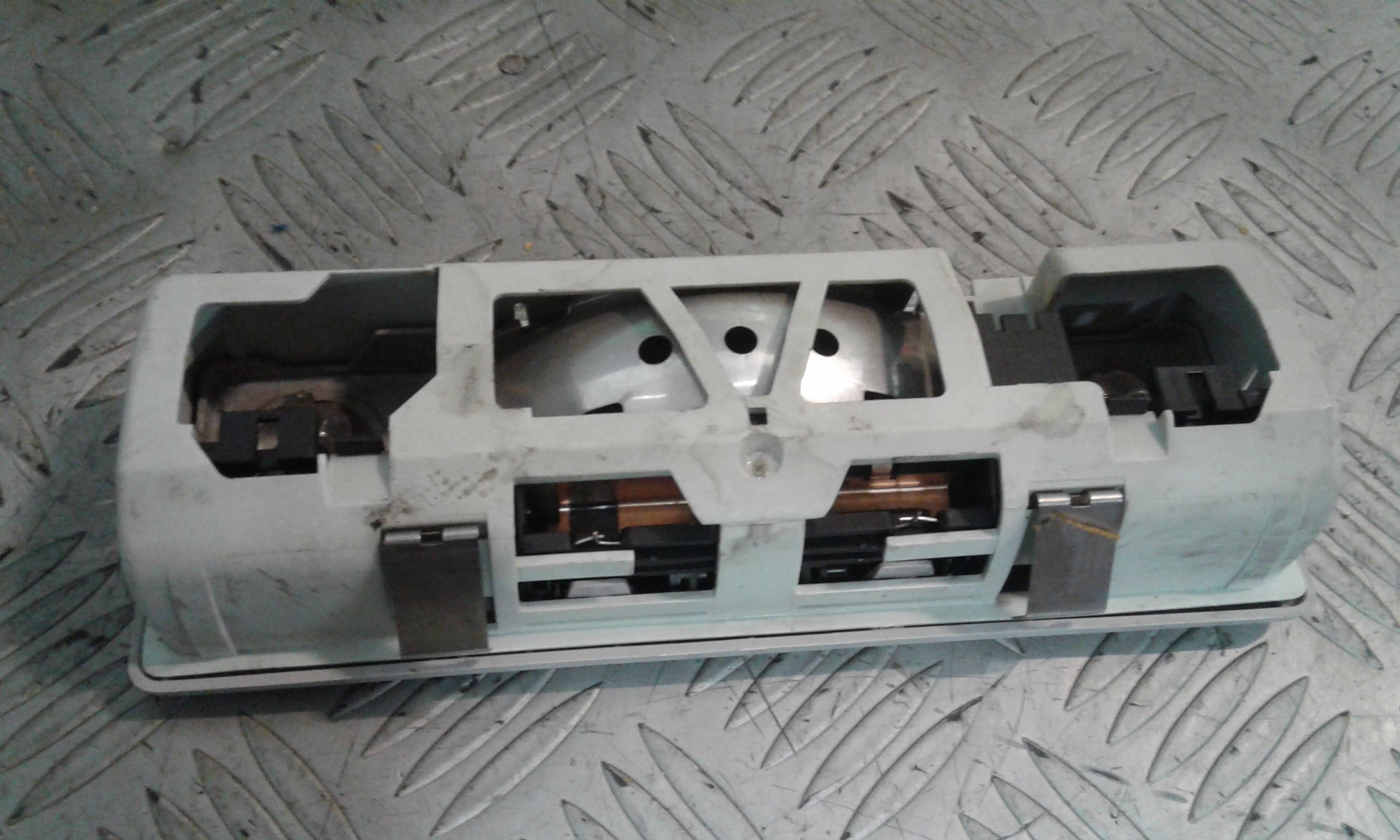 Luce Cortesia Ant. Tetto Usato