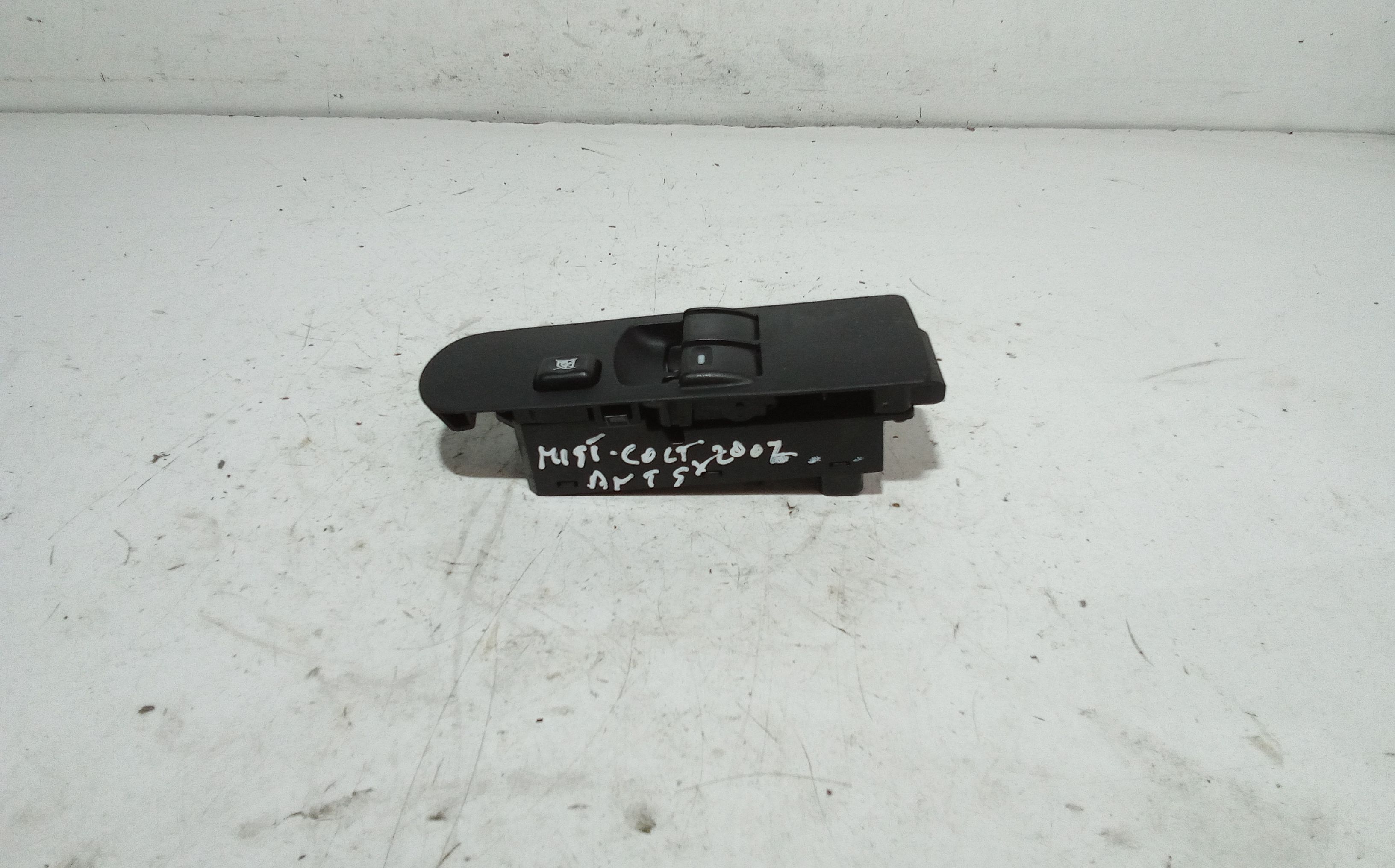 Interruttore Alzacristalli Porta Ant. Sinistro Usato