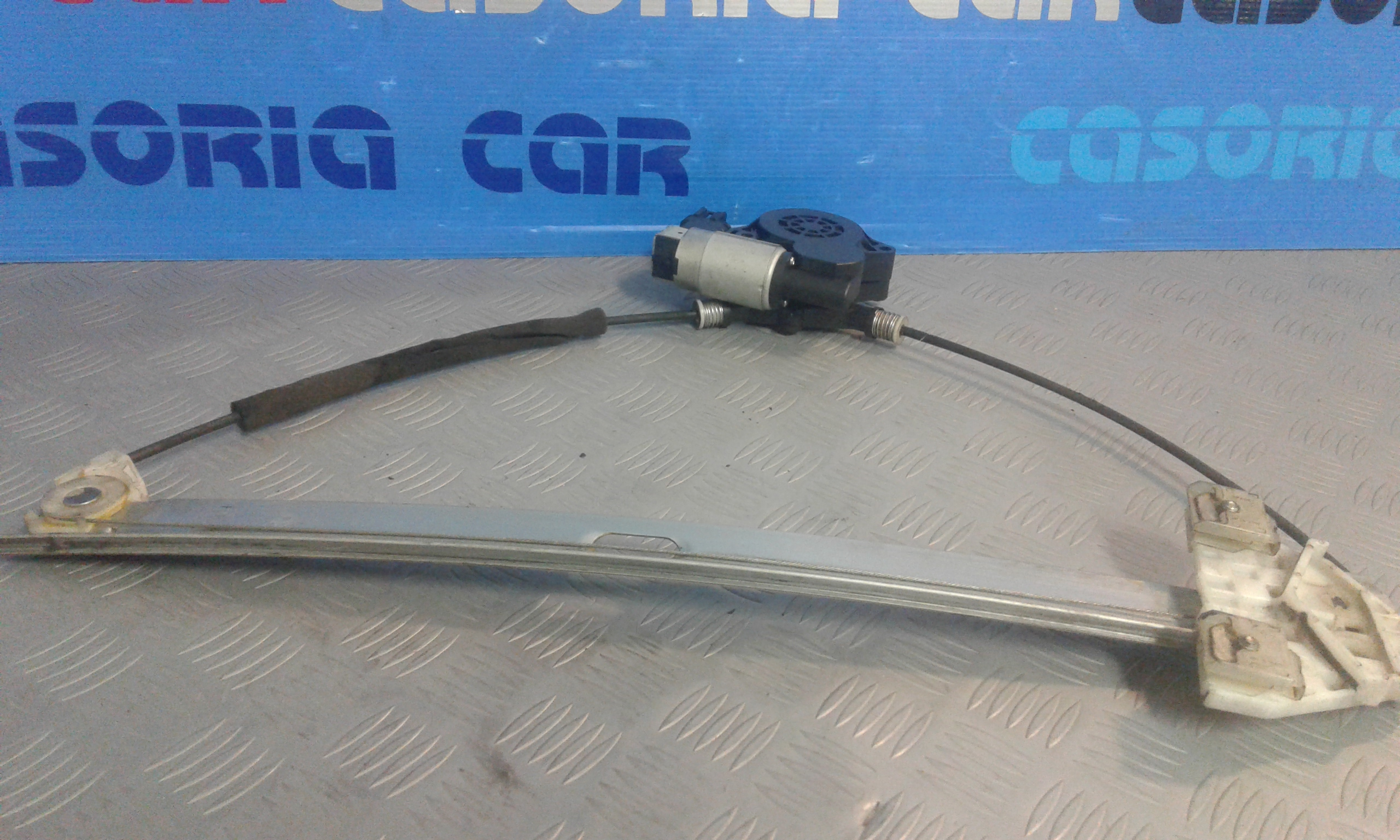 Alzacristallo Porta Ant. Destro Usato