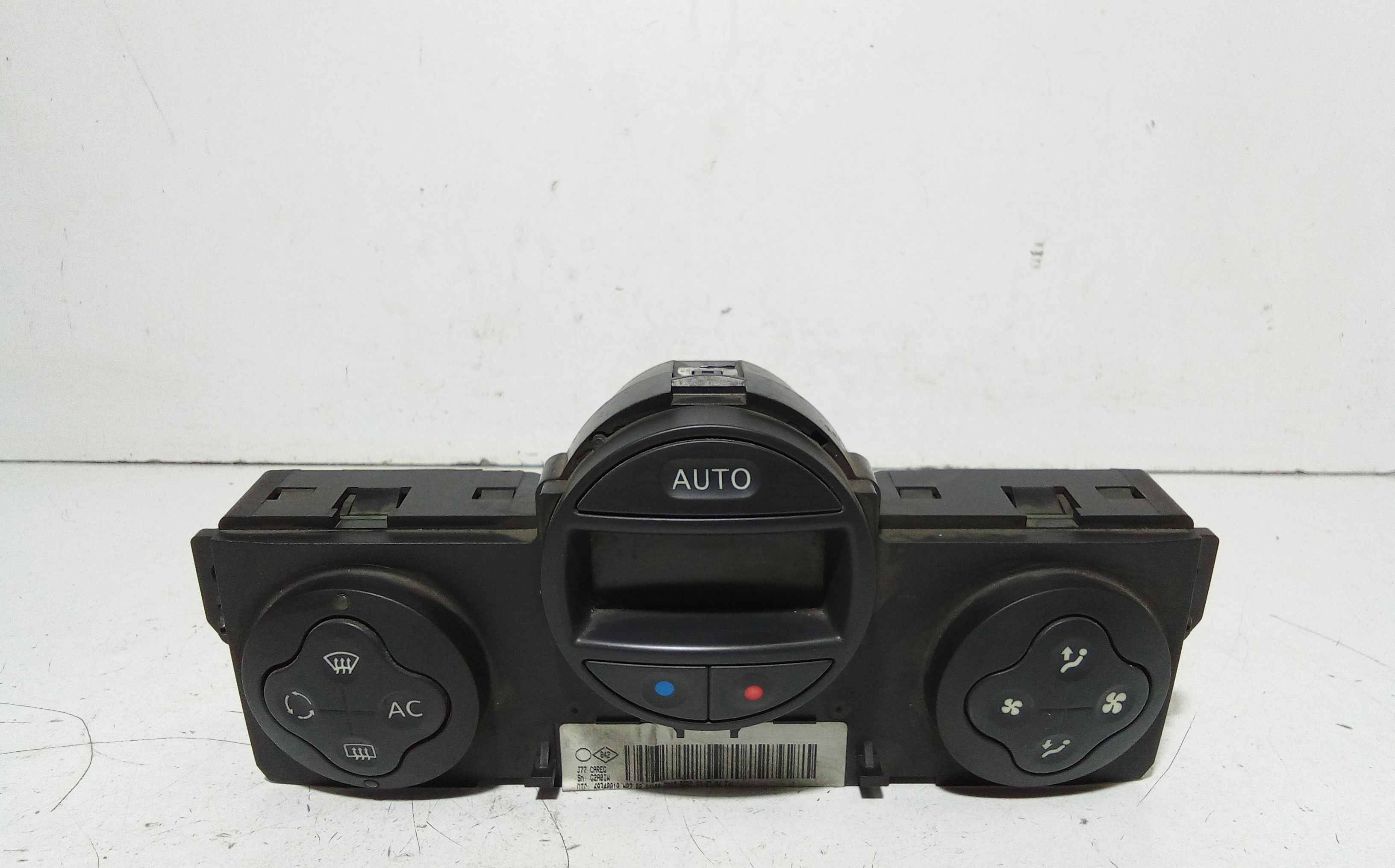 Blocco Comando Climatizzazione 7701070473 Usato