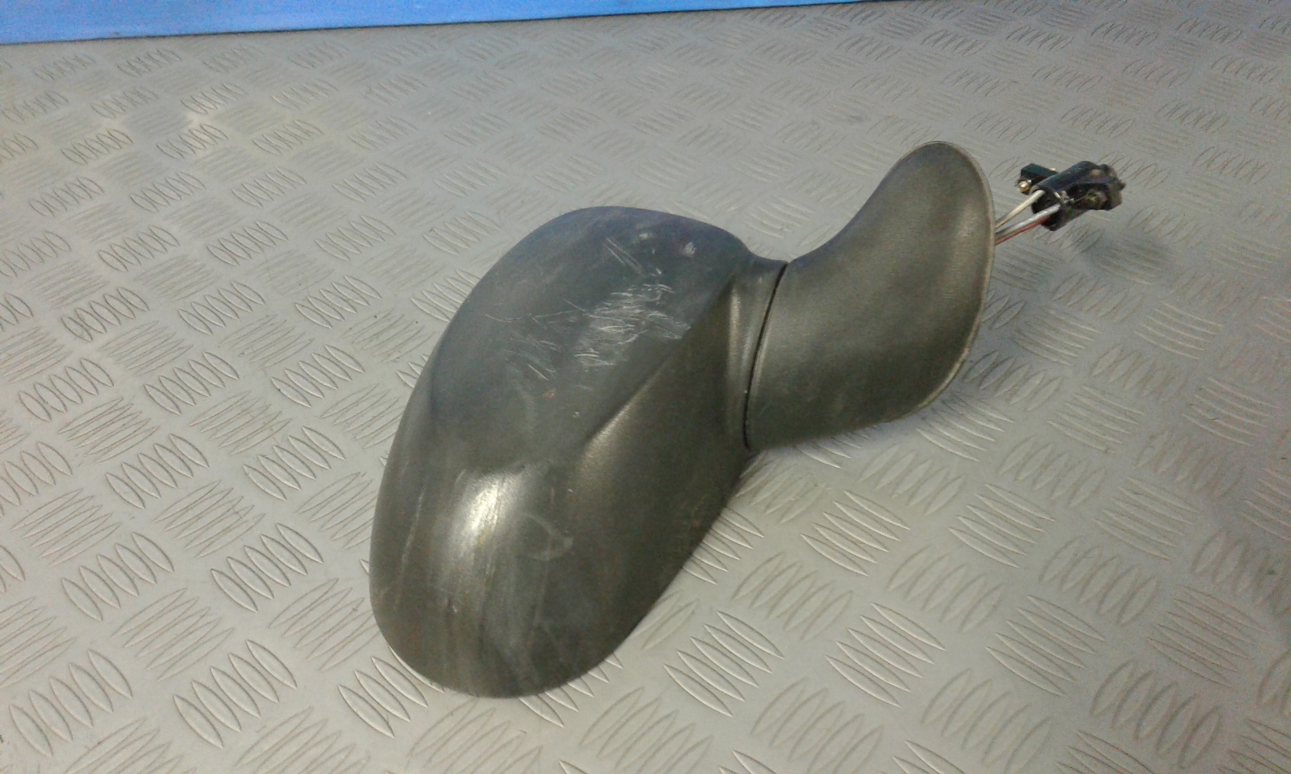 Retrovisore Est. Destro 96600221 Usato